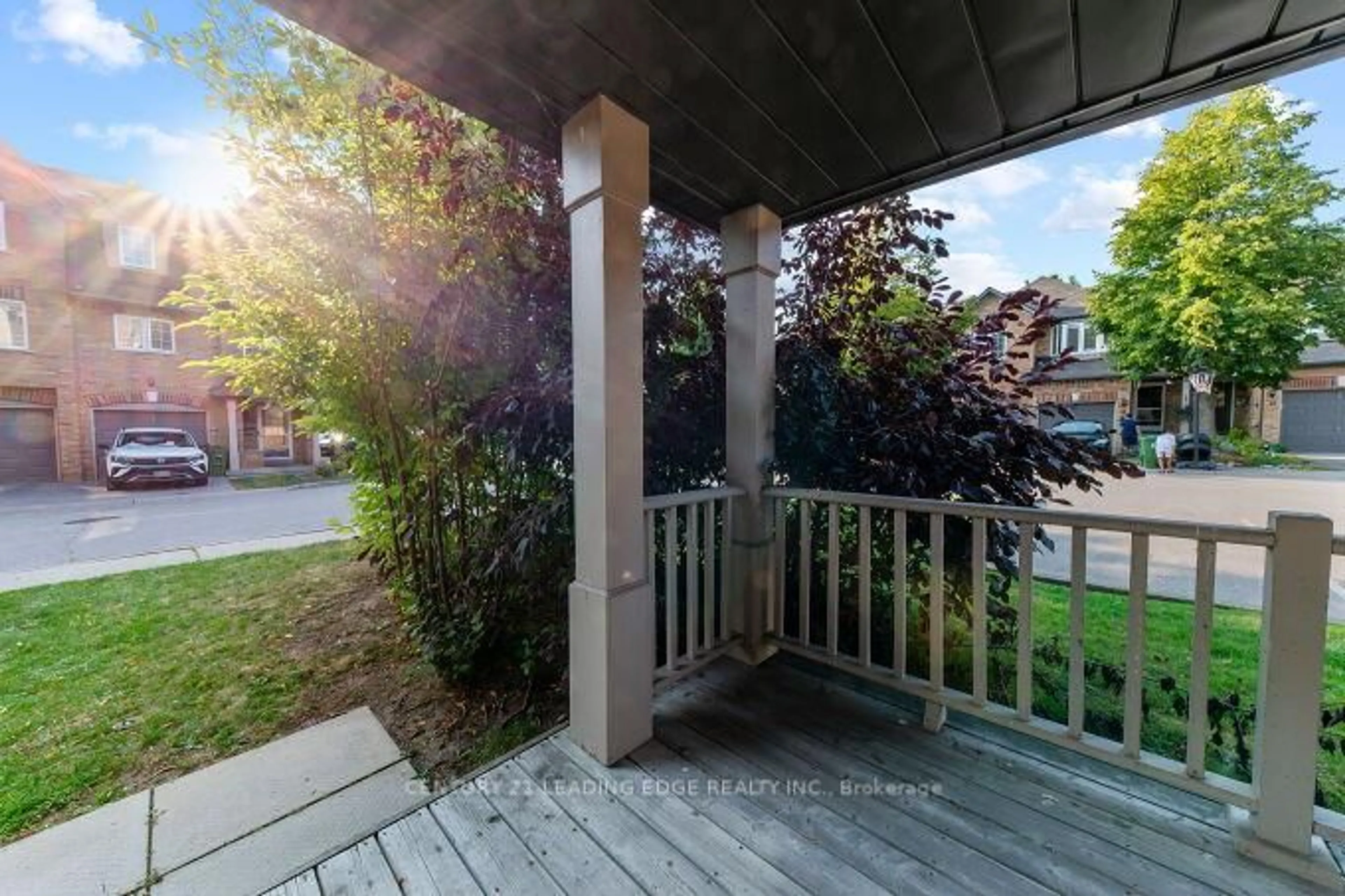 Patio, unknown for 6400 Lawrence Ave #15, Toronto Ontario M1C 5C7