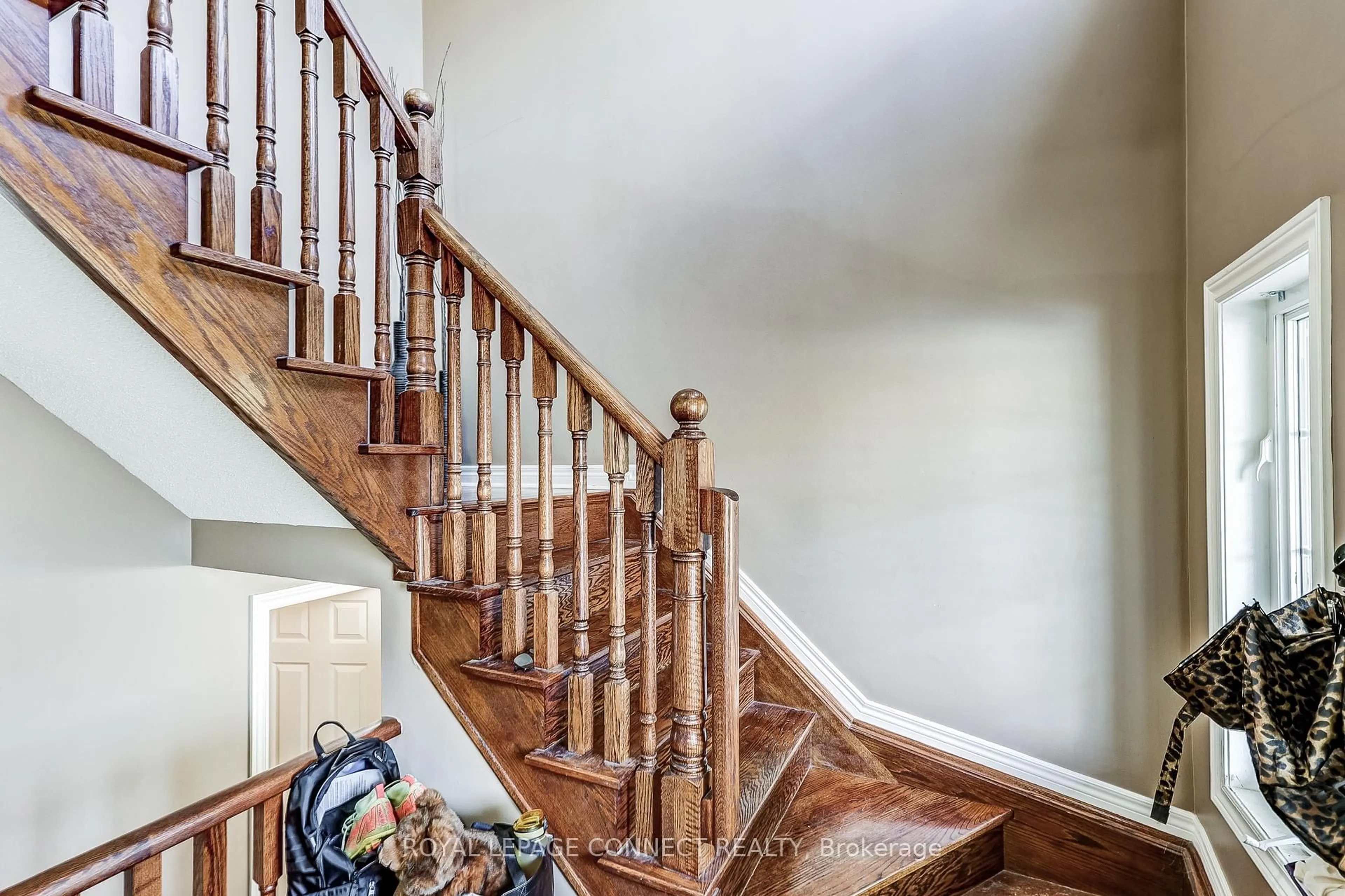 Stairs for 55 Aylesworth Ave, Clarington Ontario L1E 3J8