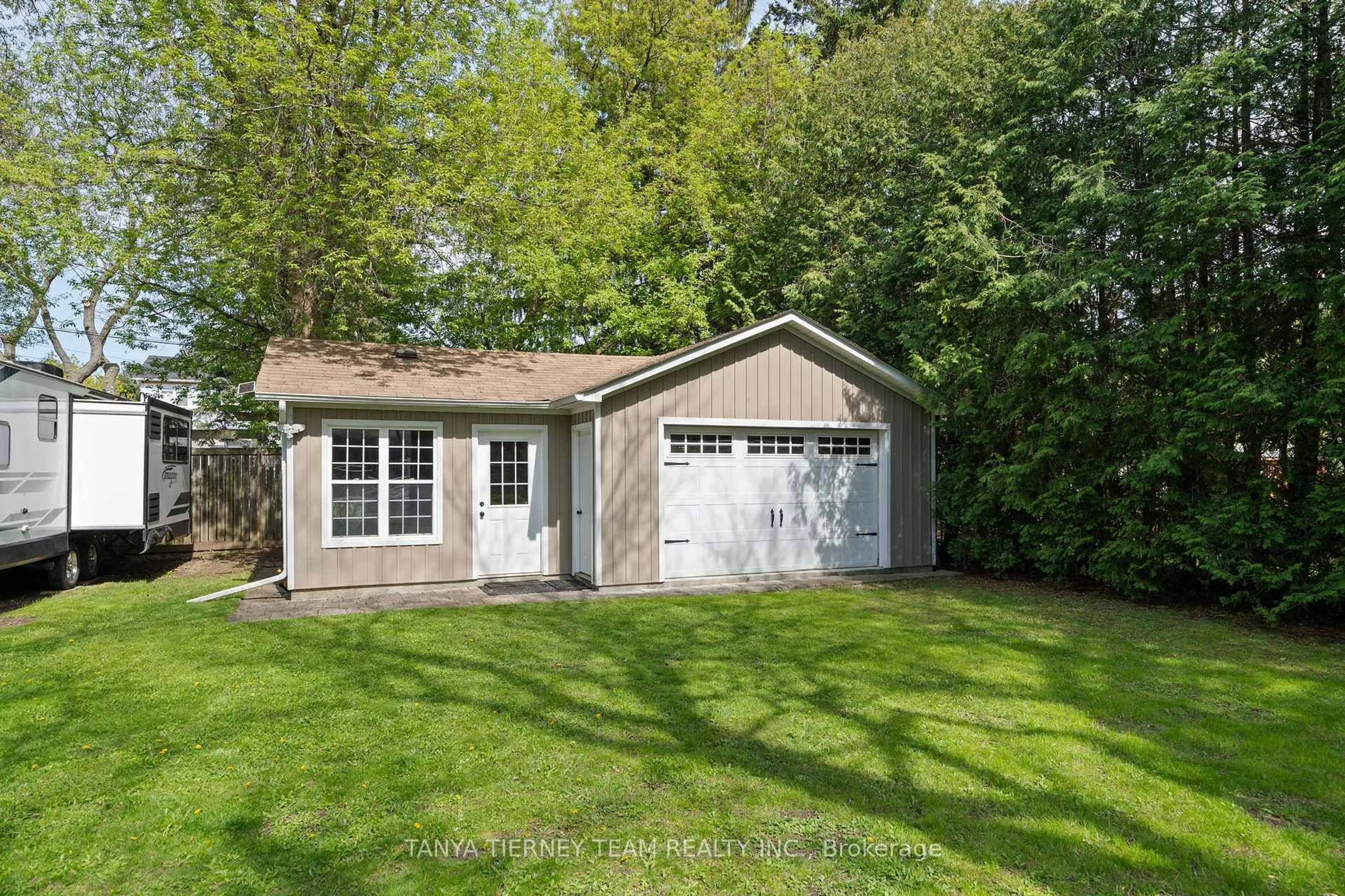 Shed for 243 Garrard Rd, Whitby Ontario L1N 3K9