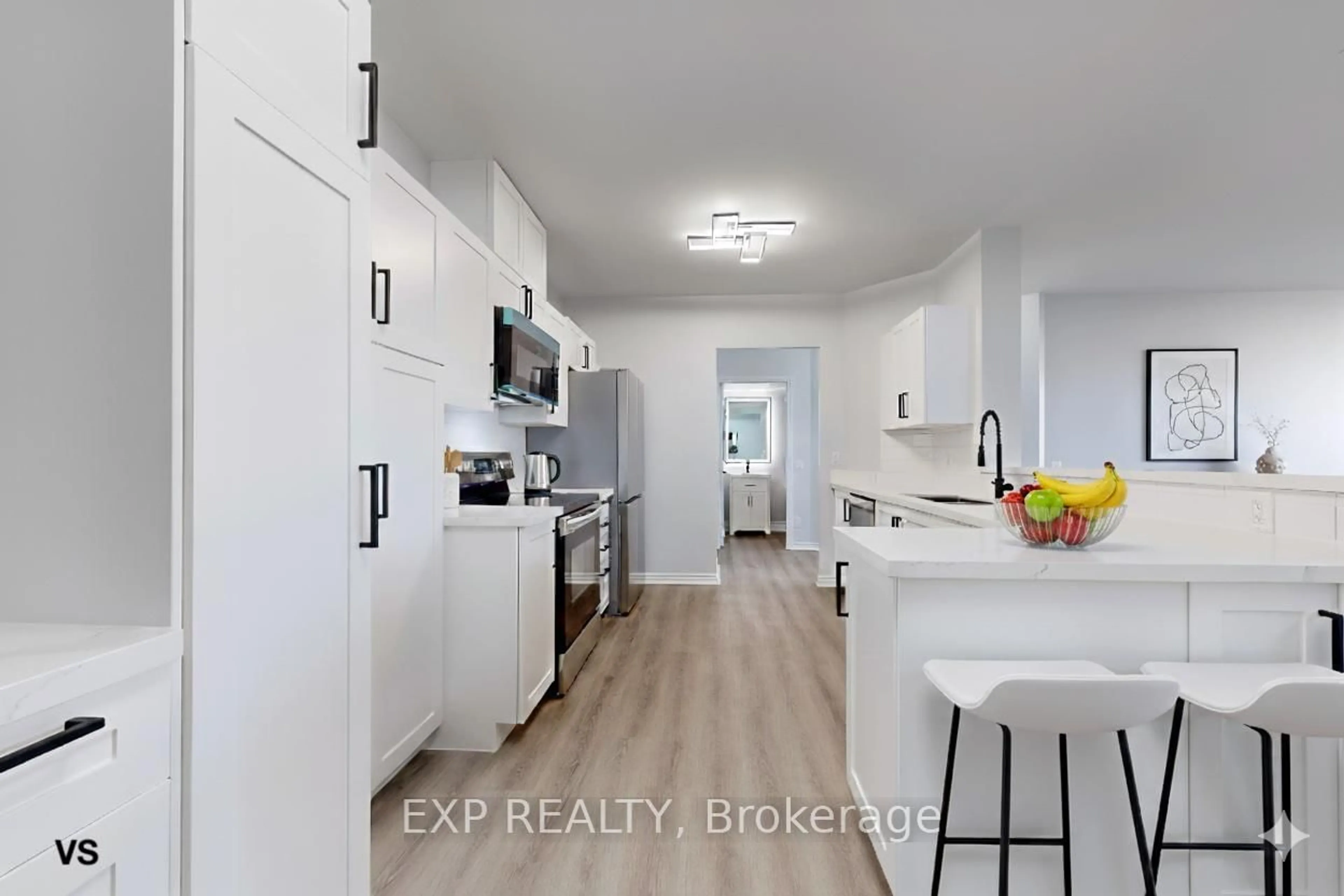 Open concept kitchen, unknown for 115 Omni Dr #PH09, Toronto Ontario M1P 5B4