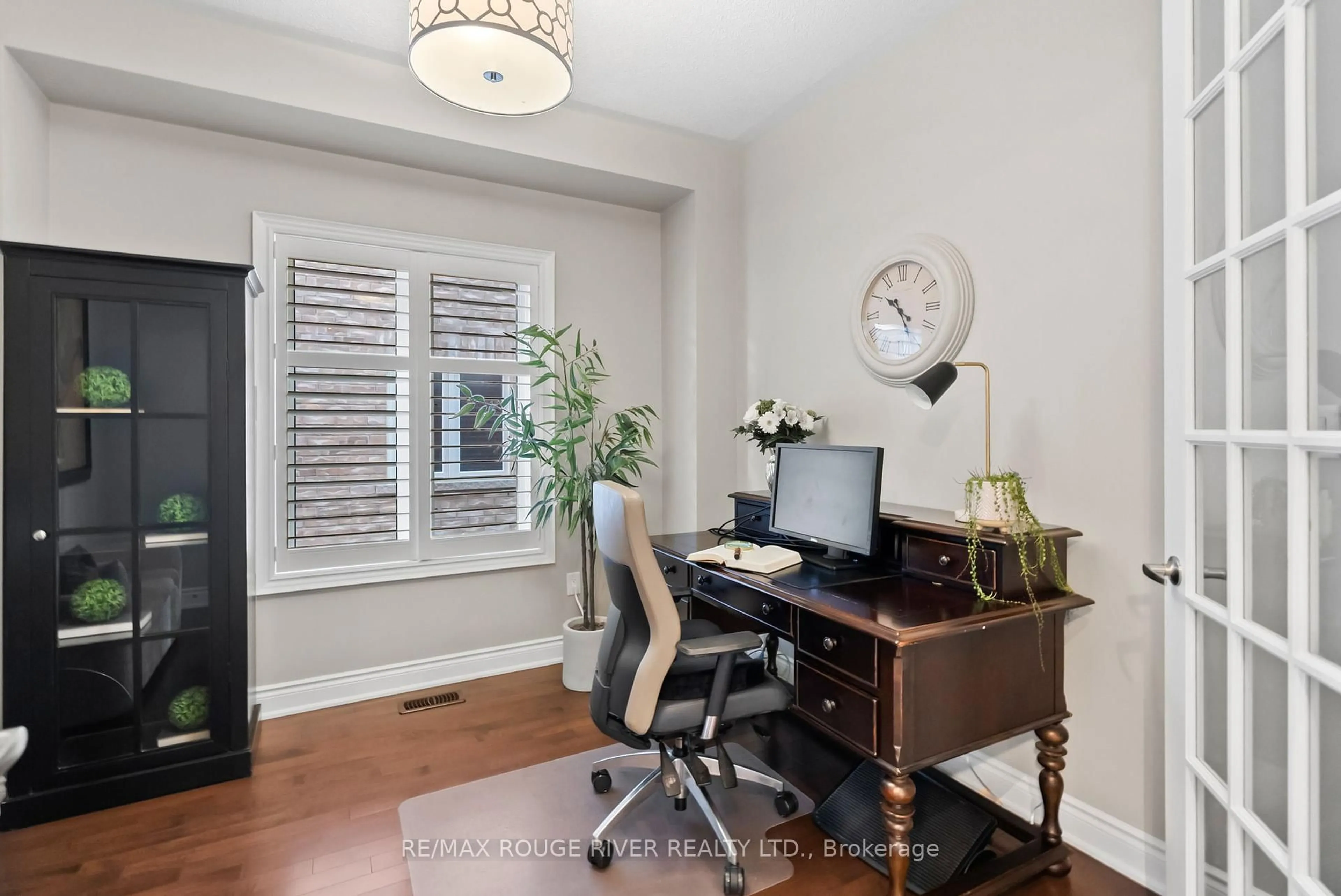 A pic of a room for 34 Endeavour Crt, Whitby Ontario L1P 0B5