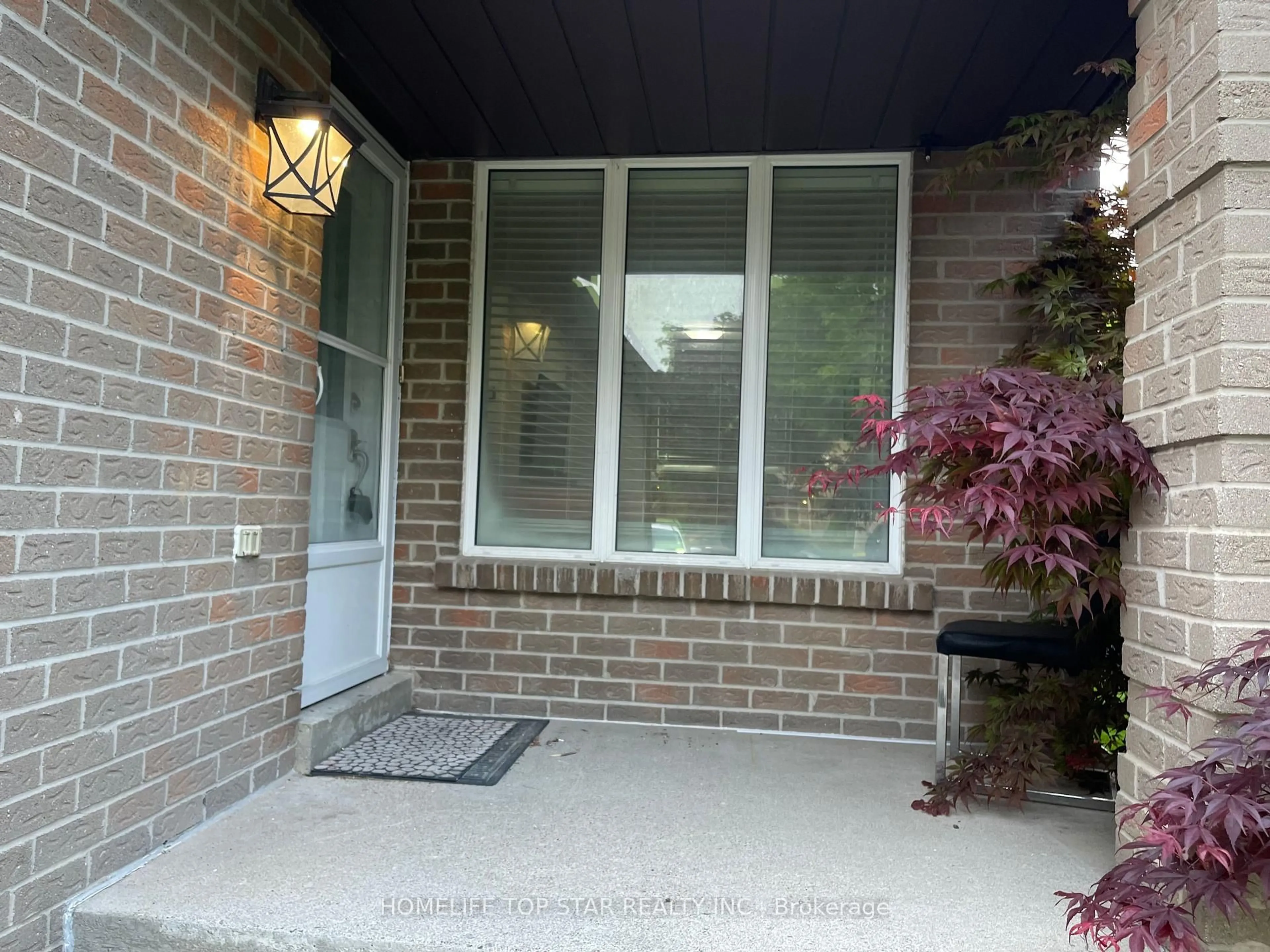 Unknown for 32 Millington Cres, Ajax Ontario L1T 1R3
