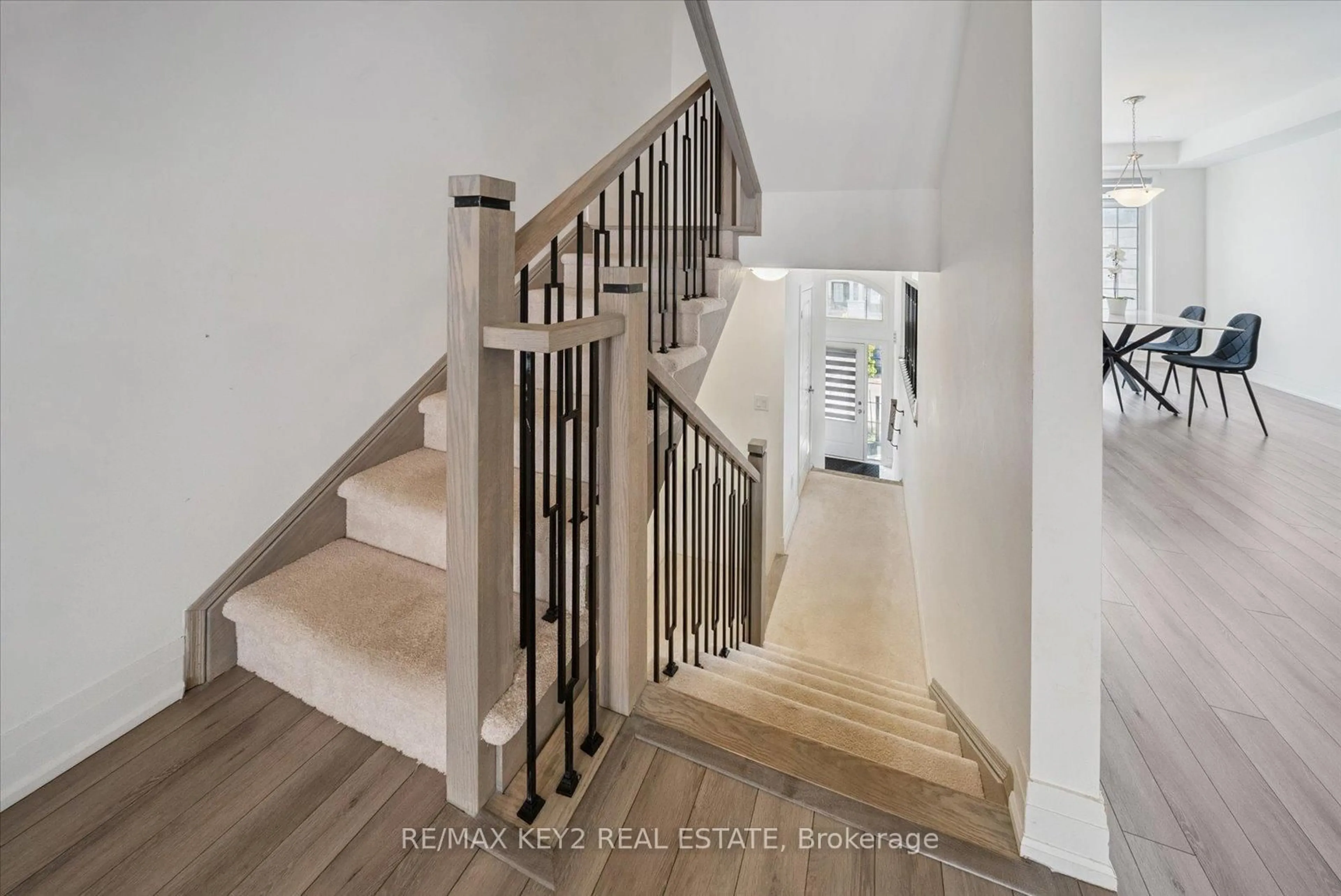 Stairs for 8 Calloway Way, Whitby Ontario L1N 0N9