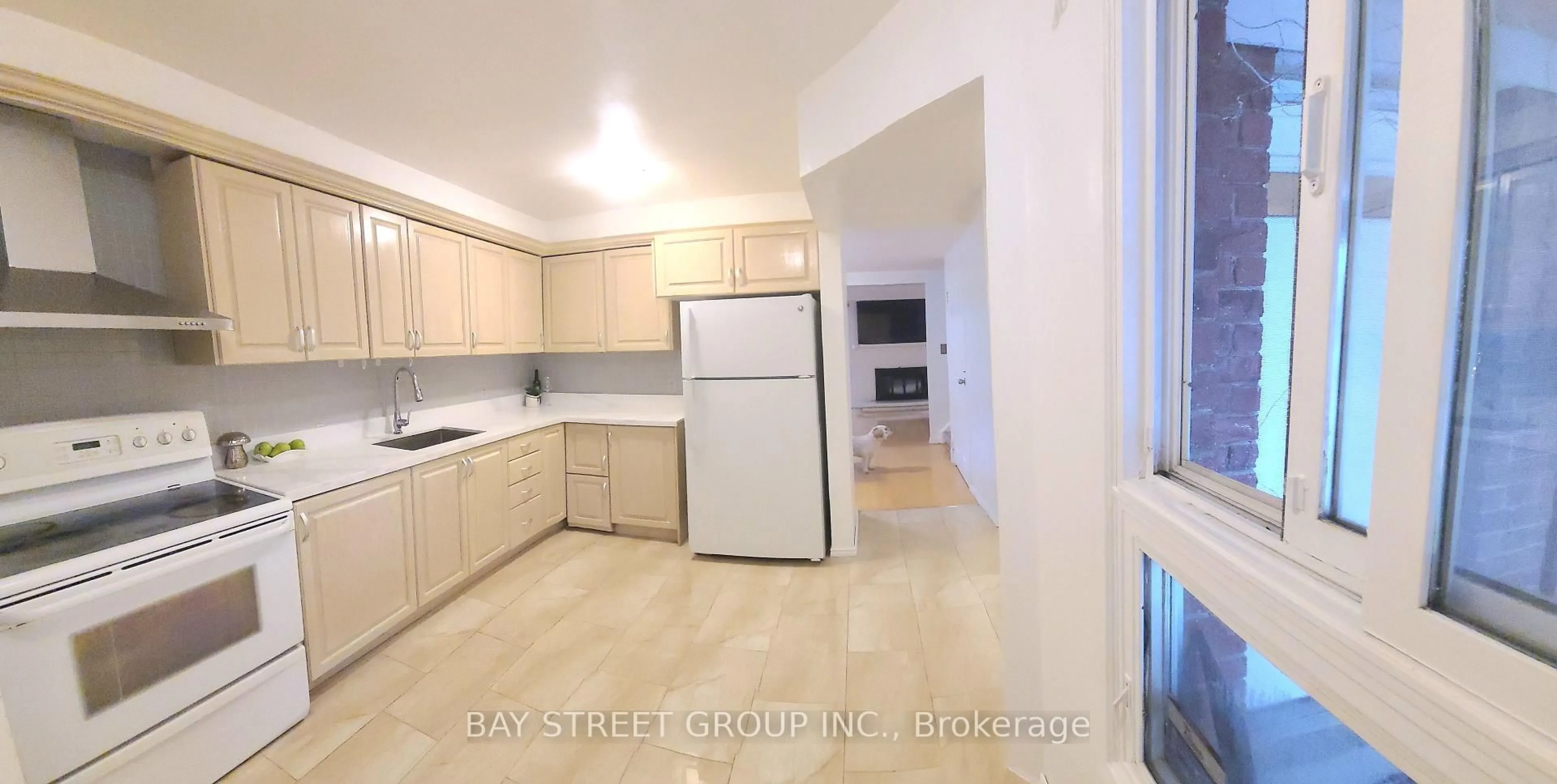 Standard kitchen, unknown for 73 Treetops Crt, Toronto Ontario M1V 2B9