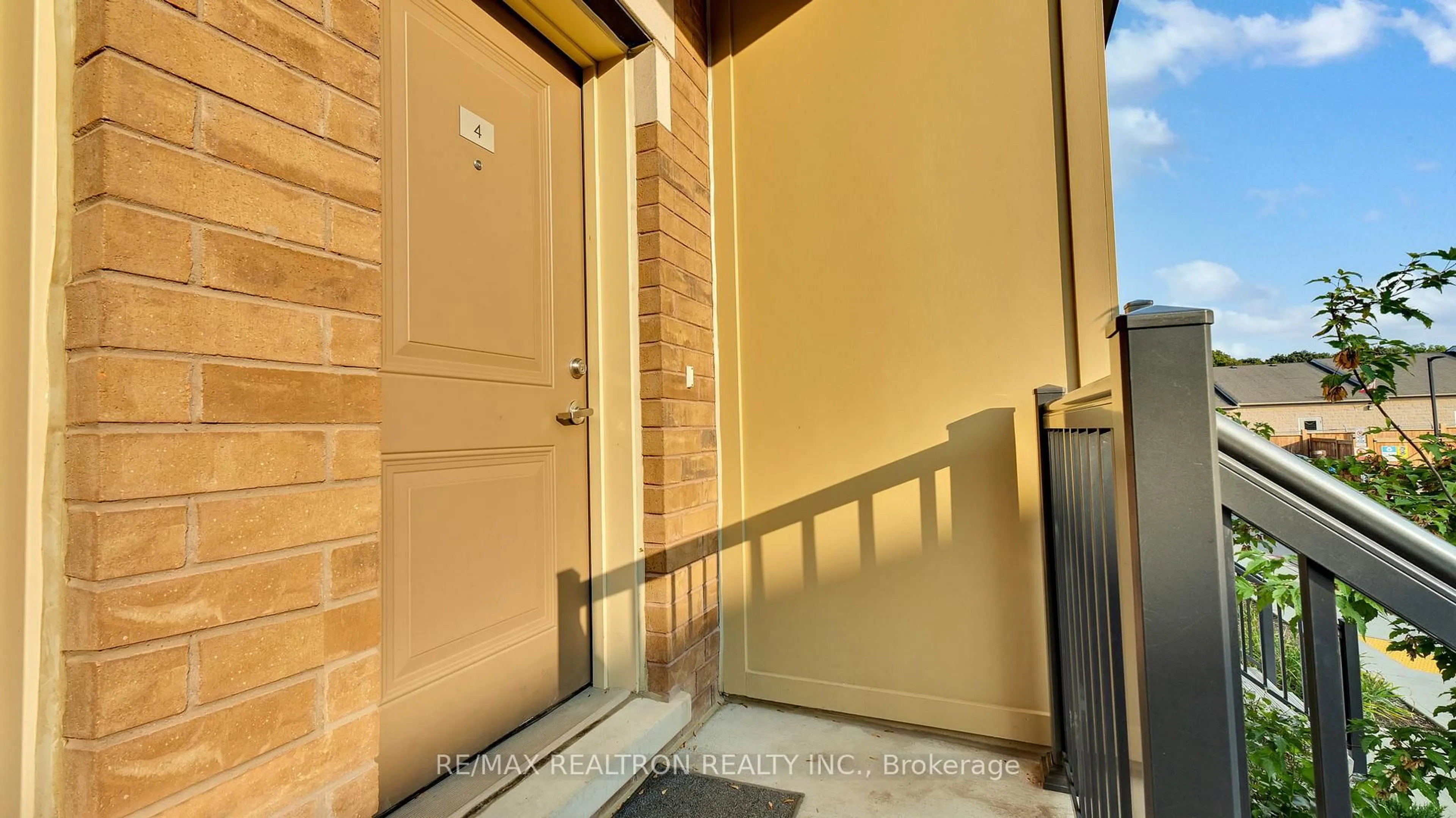 Unknown for 470 Beresford Path #4, Oshawa Ontario L1H 5S7