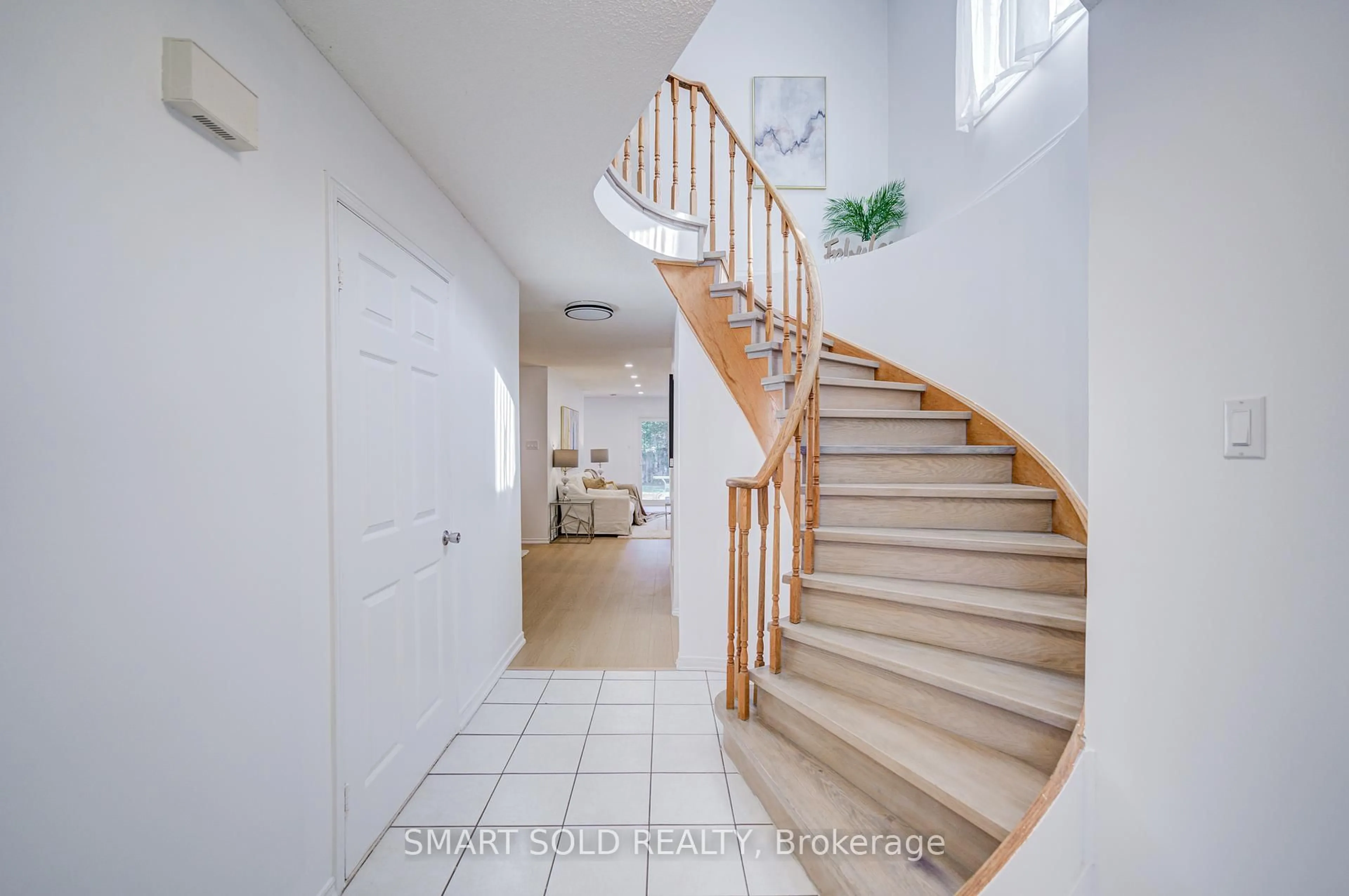 Stairs for 61 Stockbridge Cres, Ajax Ontario L1T 2G8