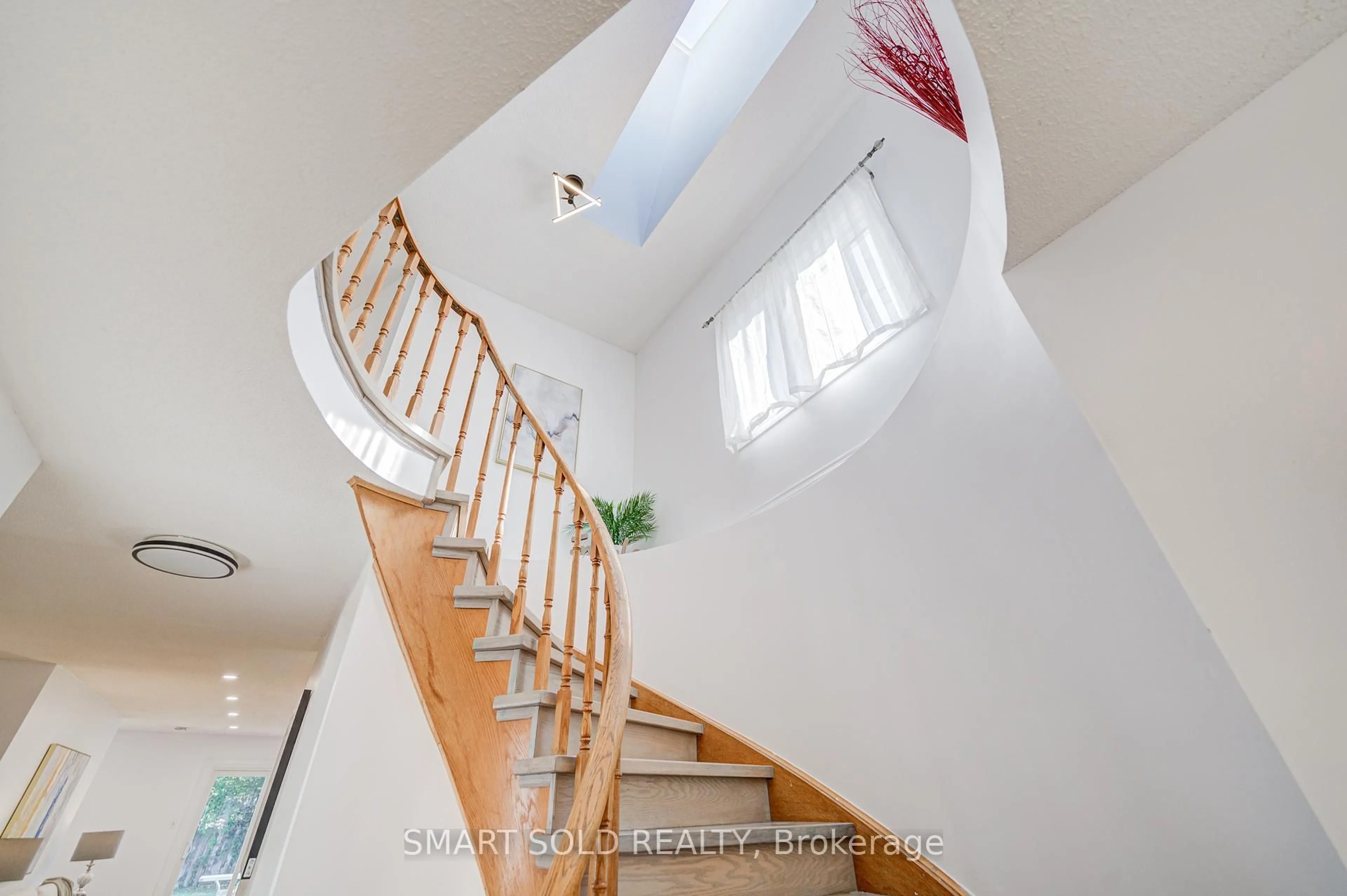 Unknown for 61 Stockbridge Cres, Ajax Ontario L1T 2G8