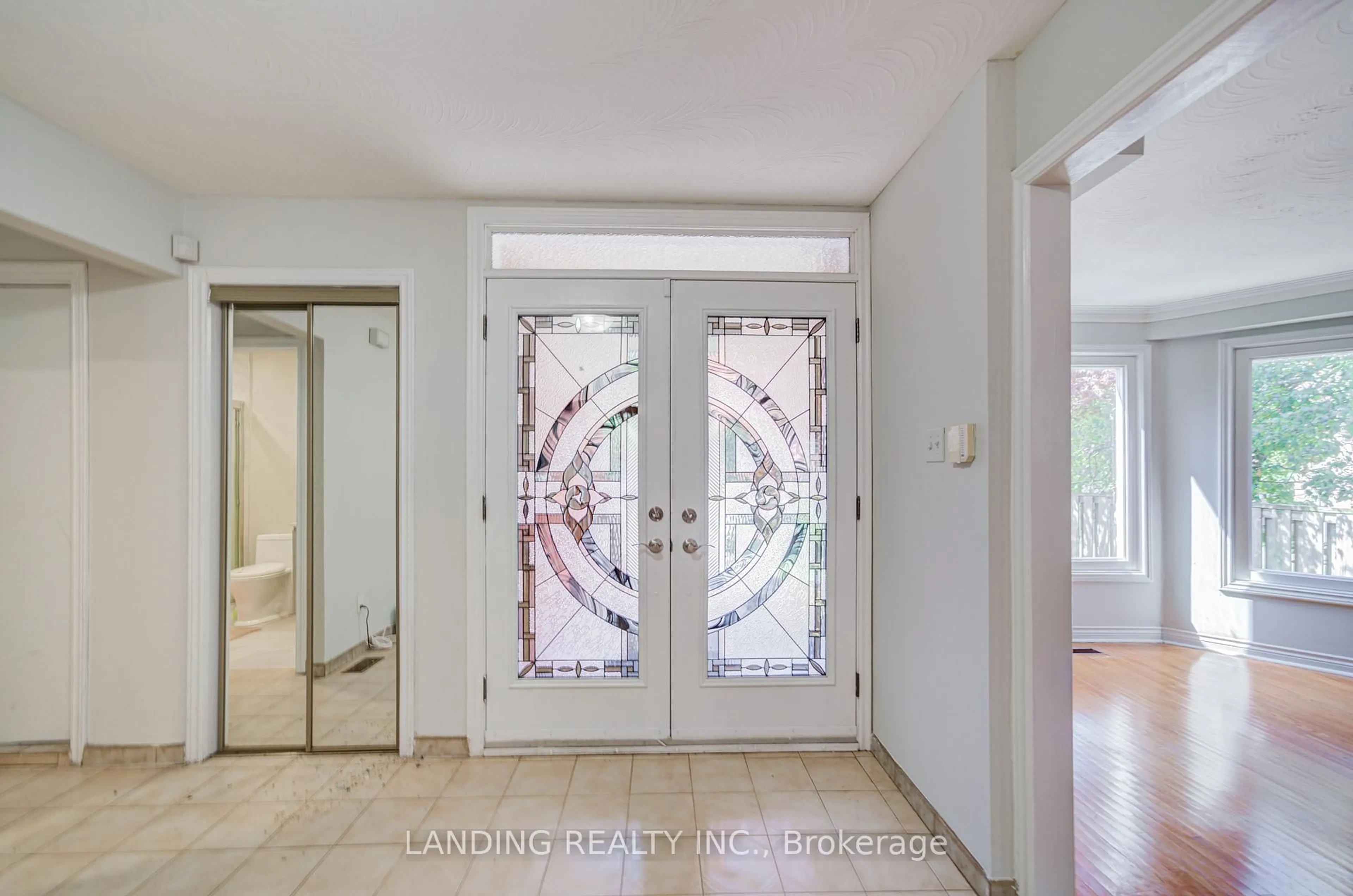 Indoor entryway for 63 Purcell Sq, Toronto Ontario M1V 3Y2