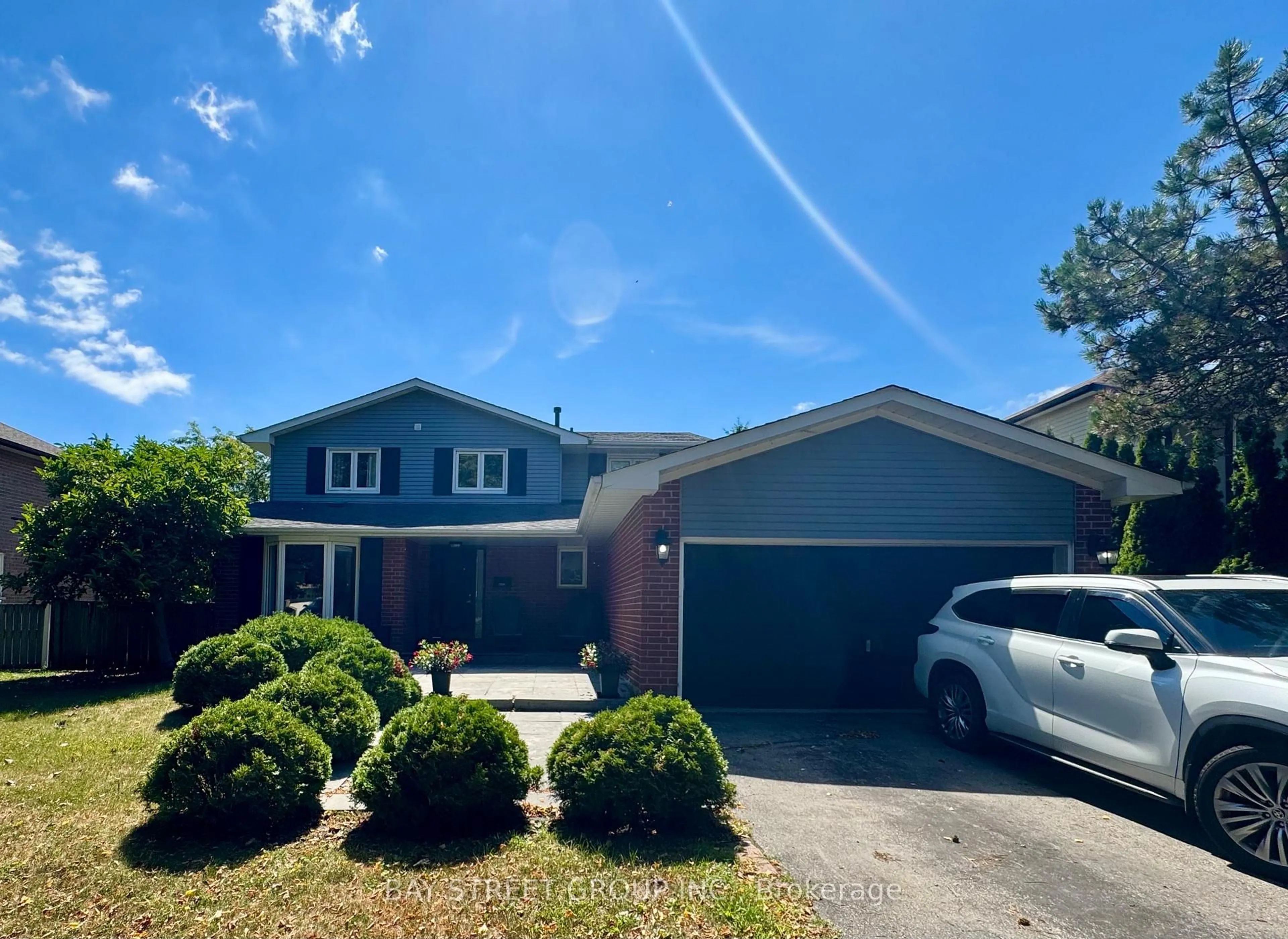 Home with vinyl exterior material, street for 75 Anstead Cres, Ajax Ontario L1S 3X4