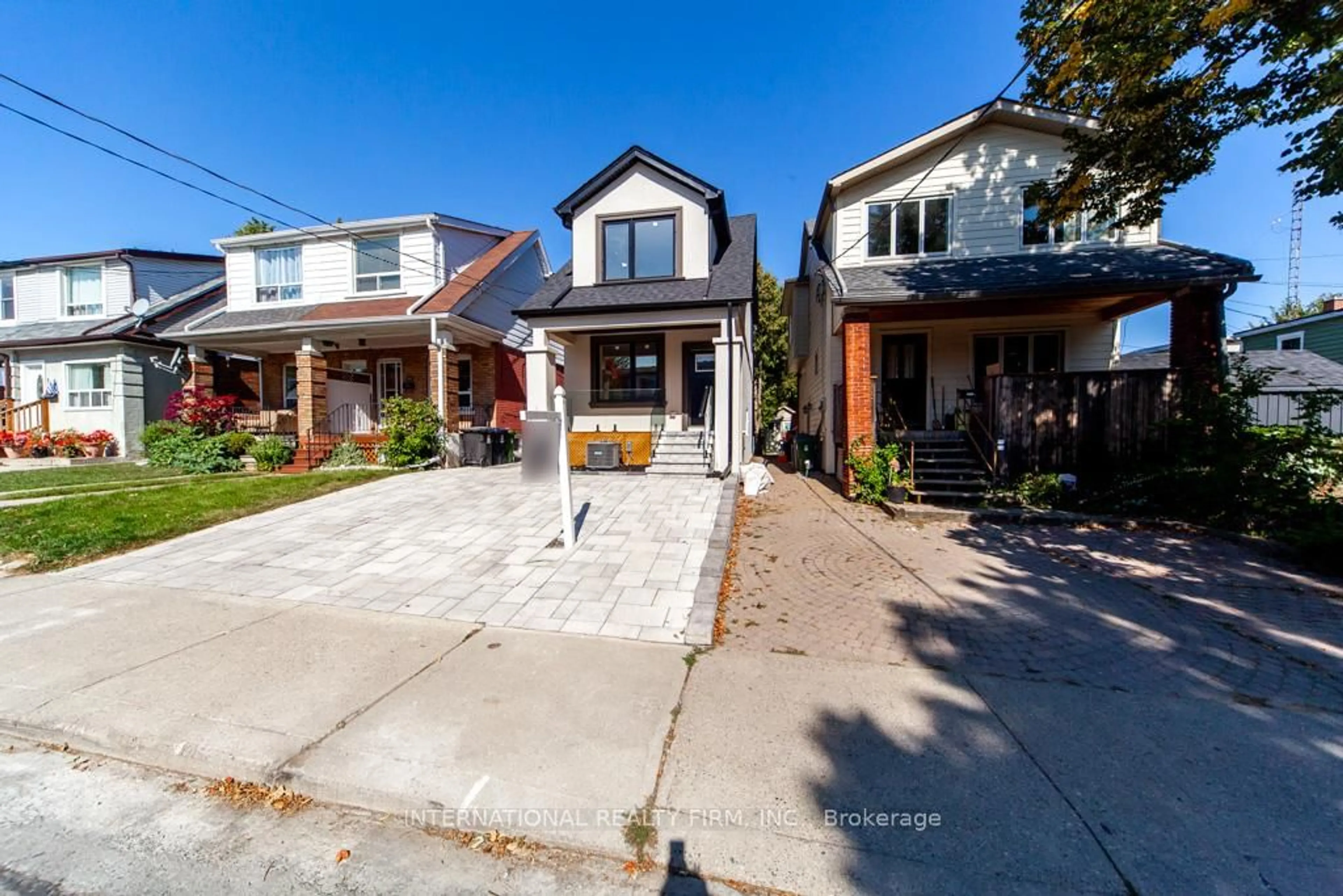 Unknown for 186 Milverton Blvd, Toronto Ontario M4J 1V4