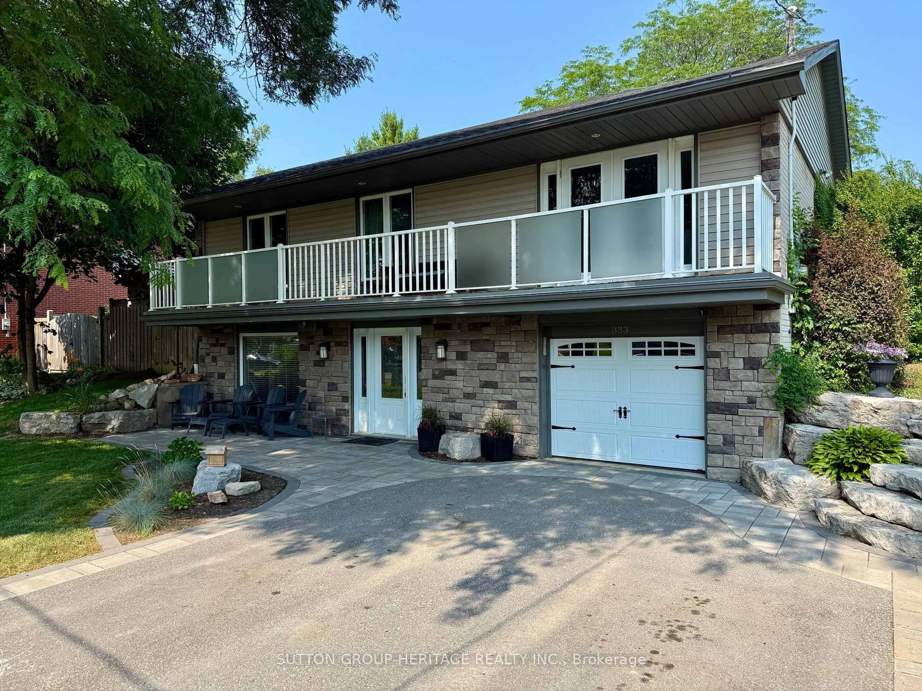 Unknown for 333 Fairview Dr, Whitby Ontario L1N 3A7