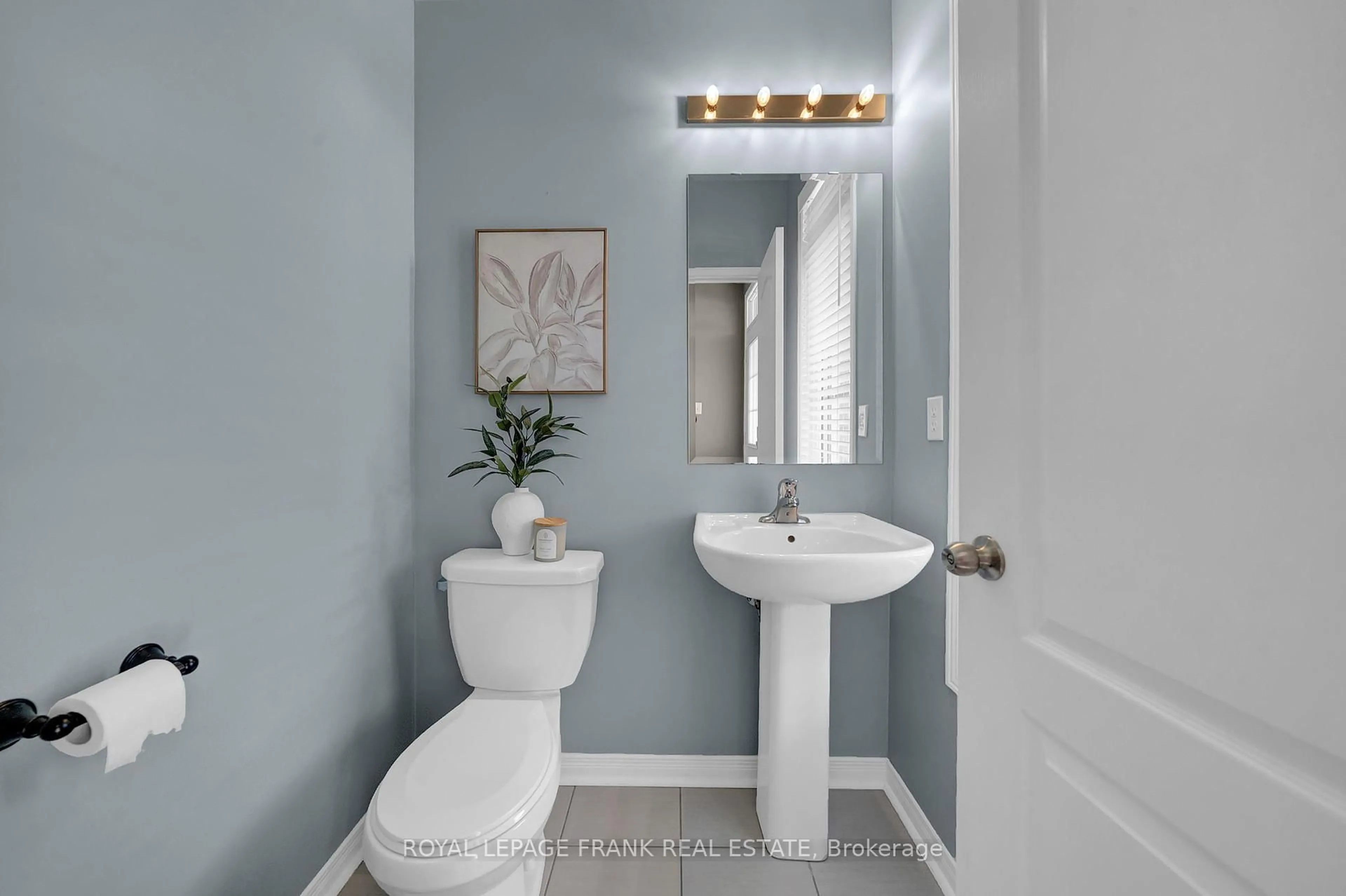 Standard bathroom, ceramic/tile floor for 23 Jack Roach St, Clarington Ontario L1C 3K2