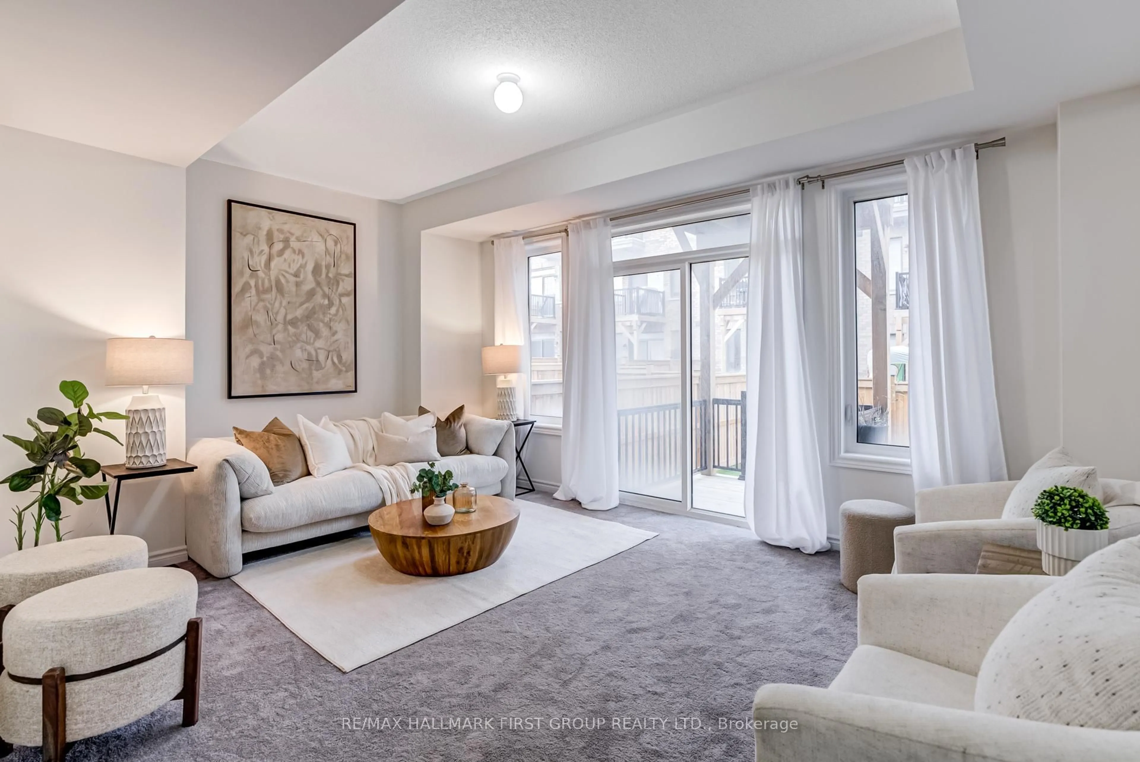 Living room with furniture, carpet floor for 26 Kingfisher Way, Whitby Ontario L1P 1Y5