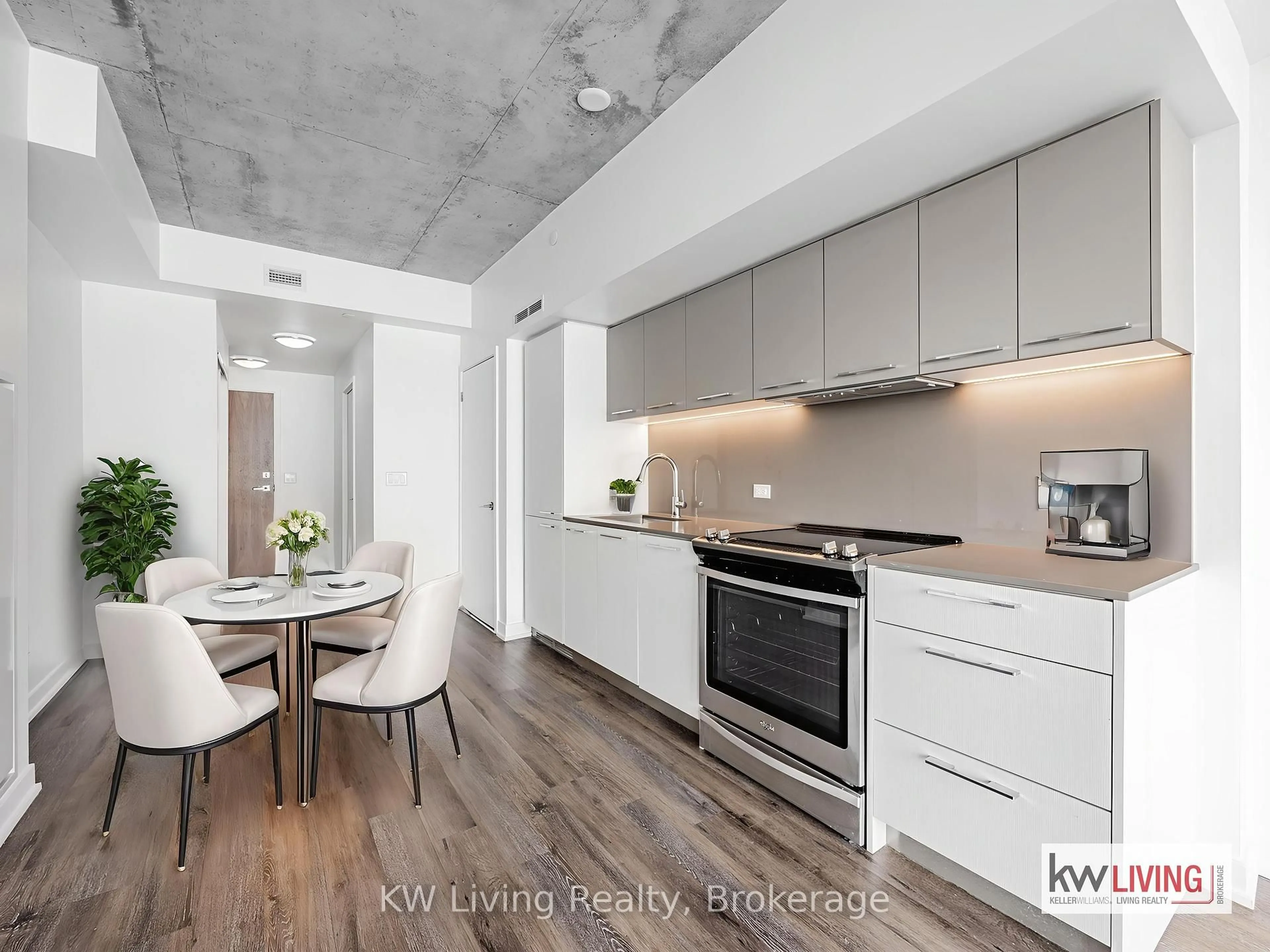 Open concept kitchen, unknown for 30 Baseball Pl #621, Toronto Ontario M4M 0E8
