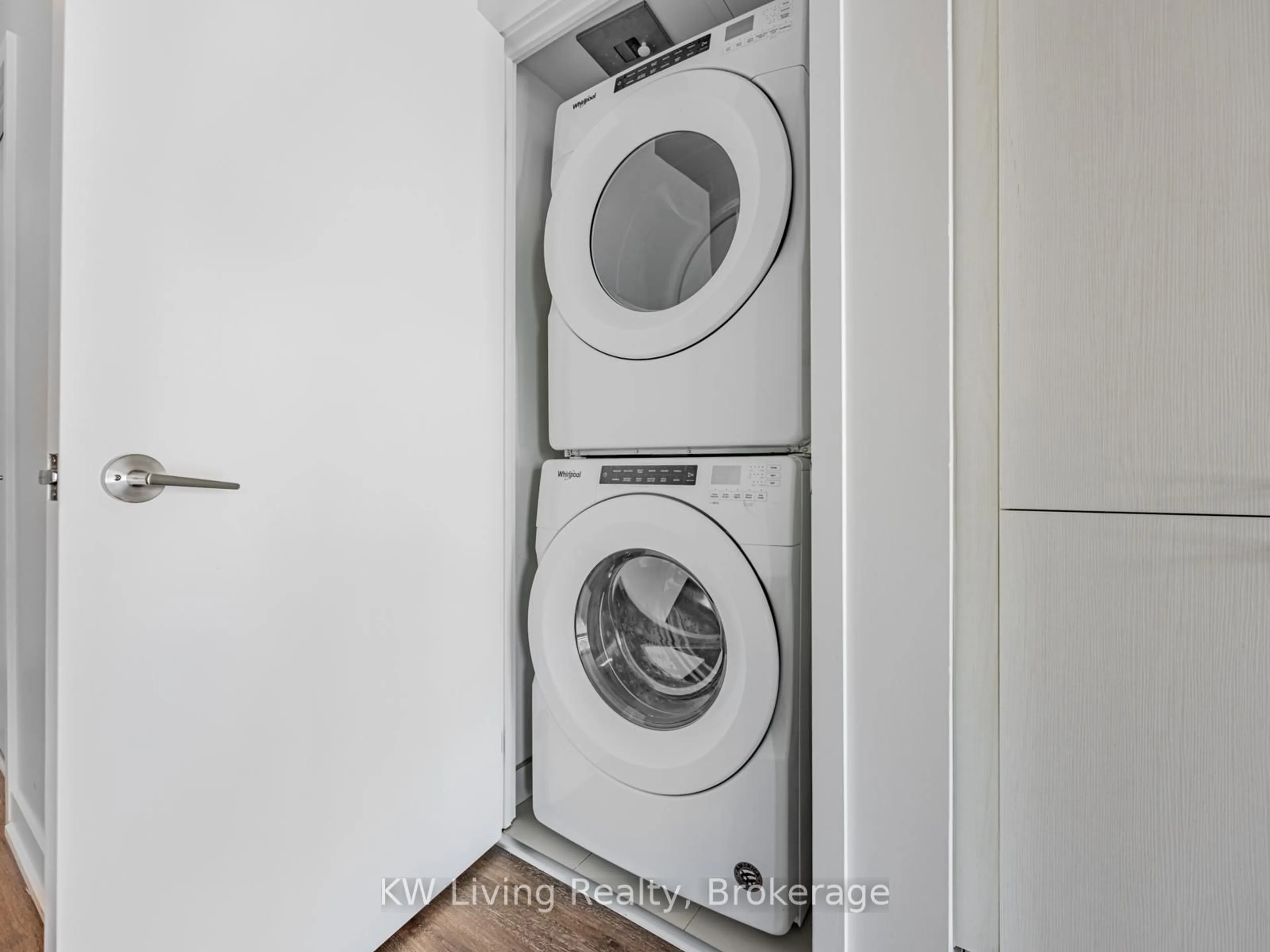 Laundry room for 30 Baseball Pl #621, Toronto Ontario M4M 0E8