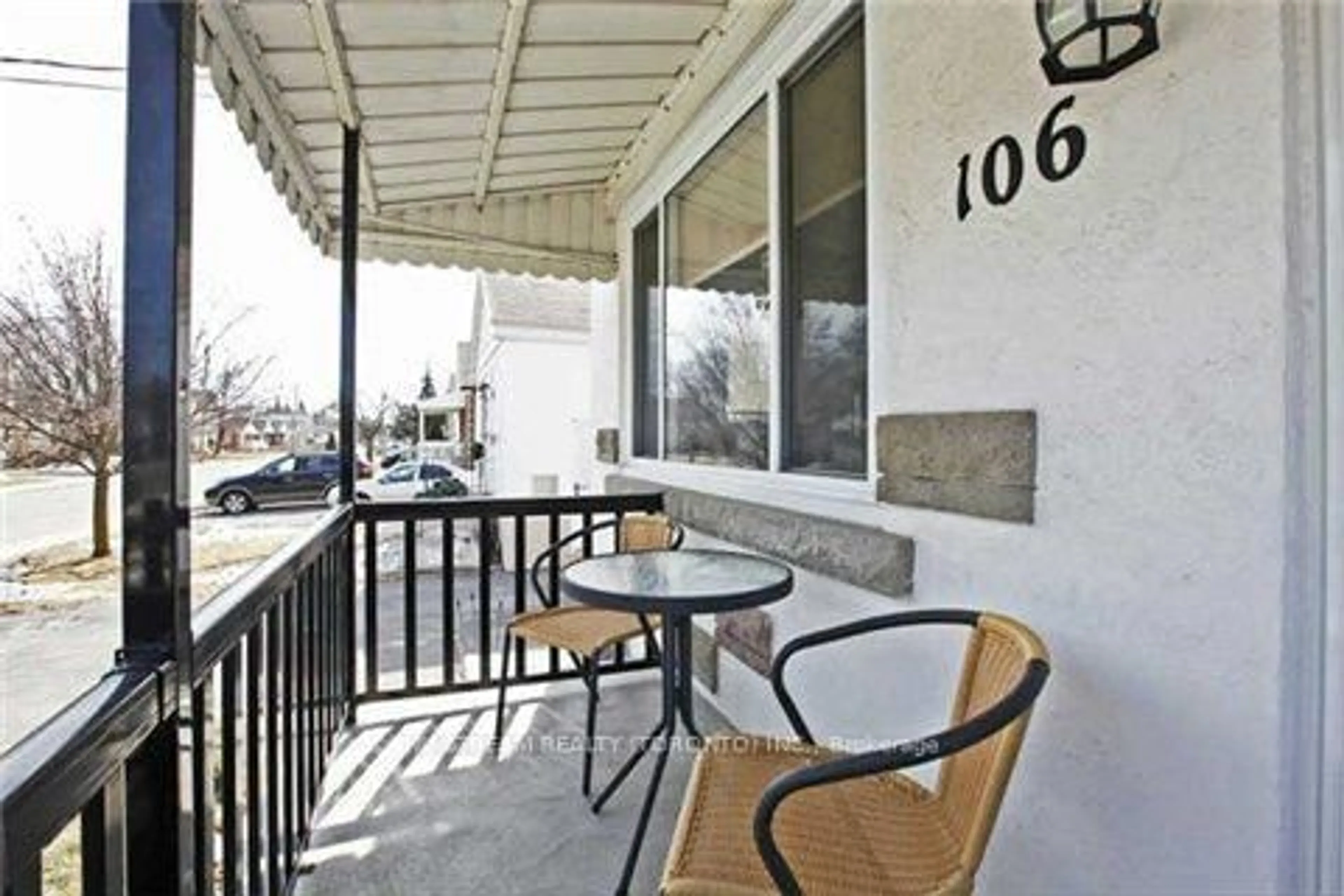 Patio, street for 106 Phillip Ave, Toronto Ontario M1N 3R4