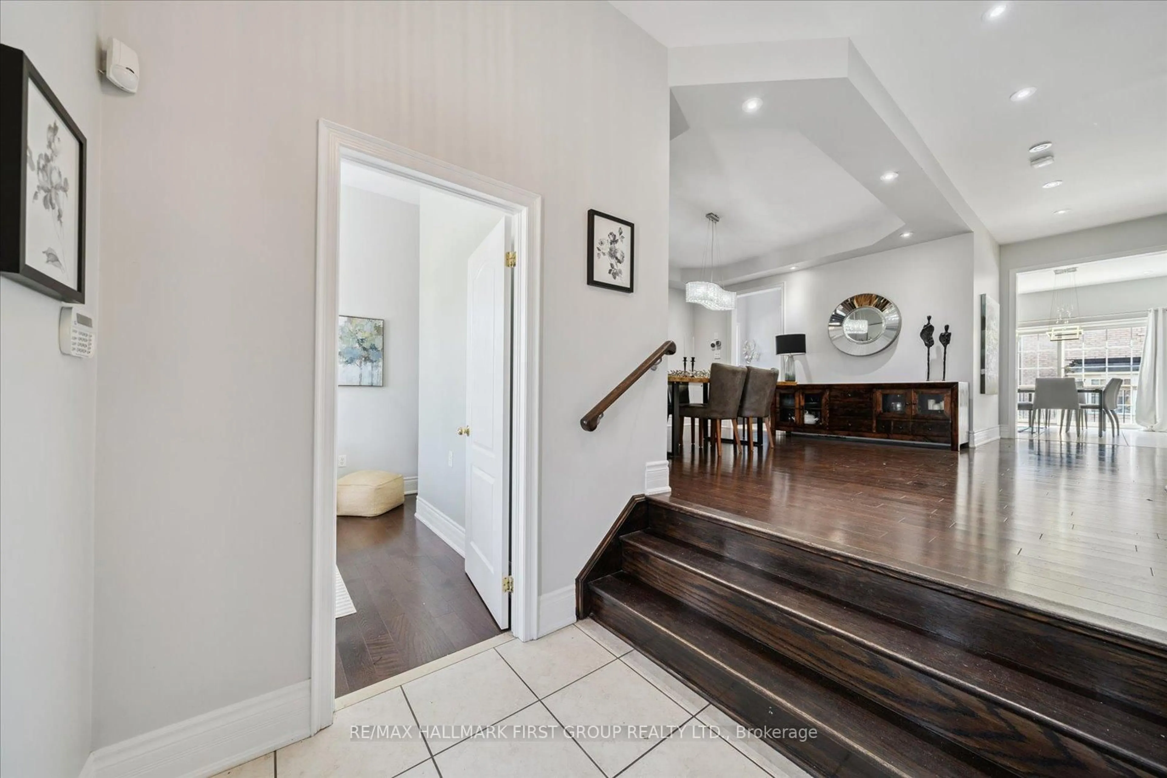 Indoor entryway for 65 Booker Dr, Ajax Ontario L1Z 0J4