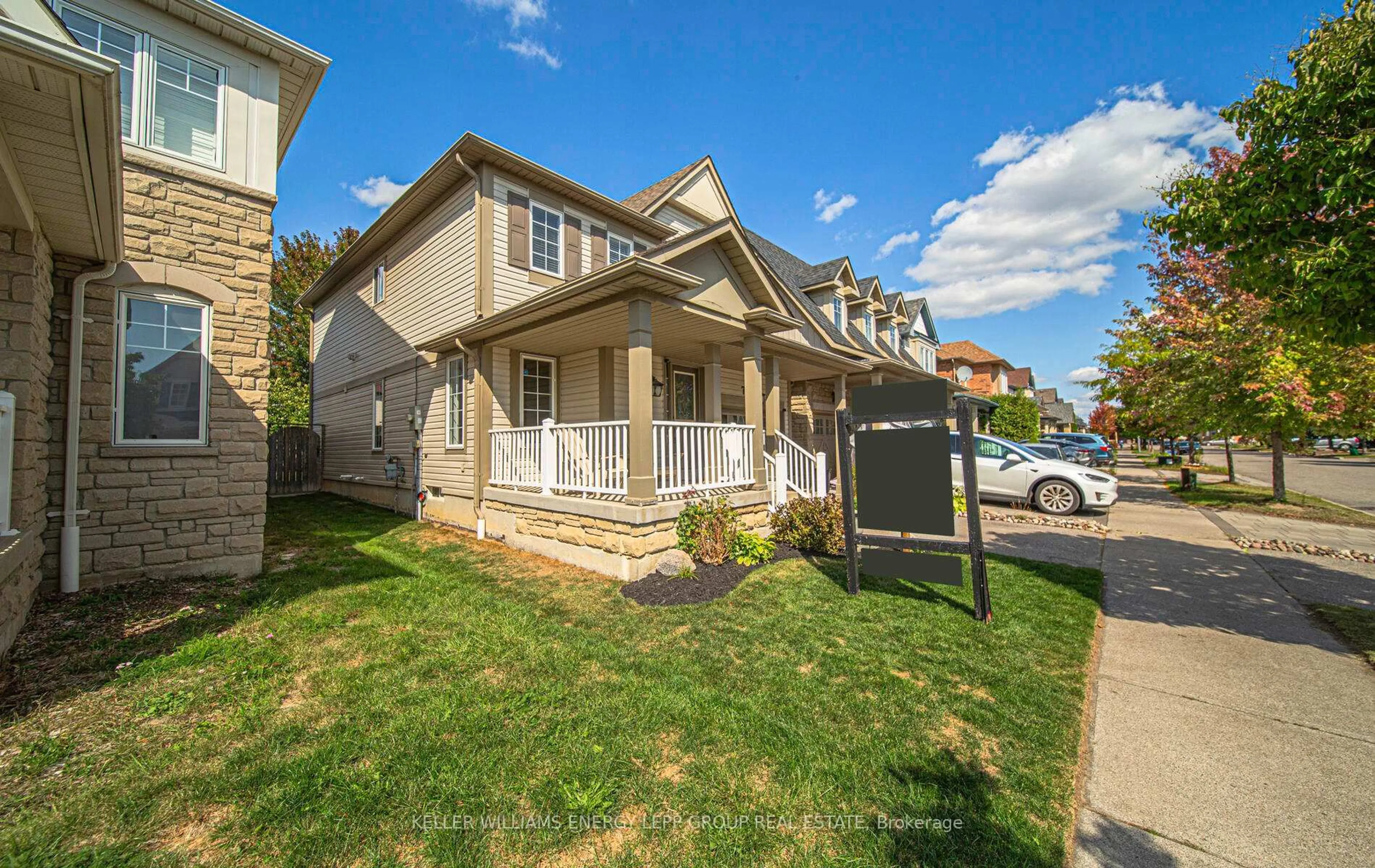 Unknown for 73 Haverhill Cres, Whitby Ontario L1R 3E8