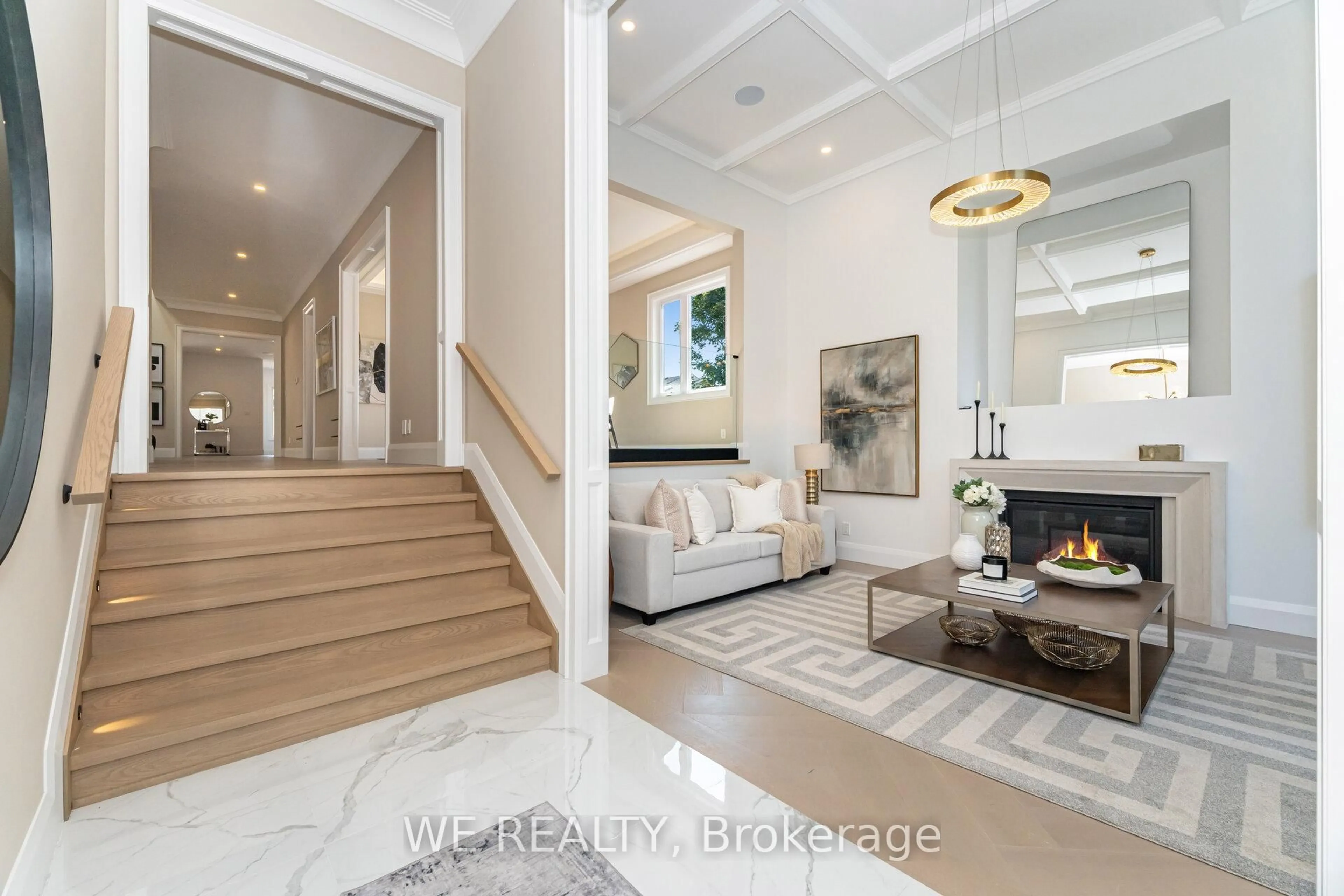 Indoor entryway for 1381 Rougemount Dr, Pickering Ontario L1V 1N2