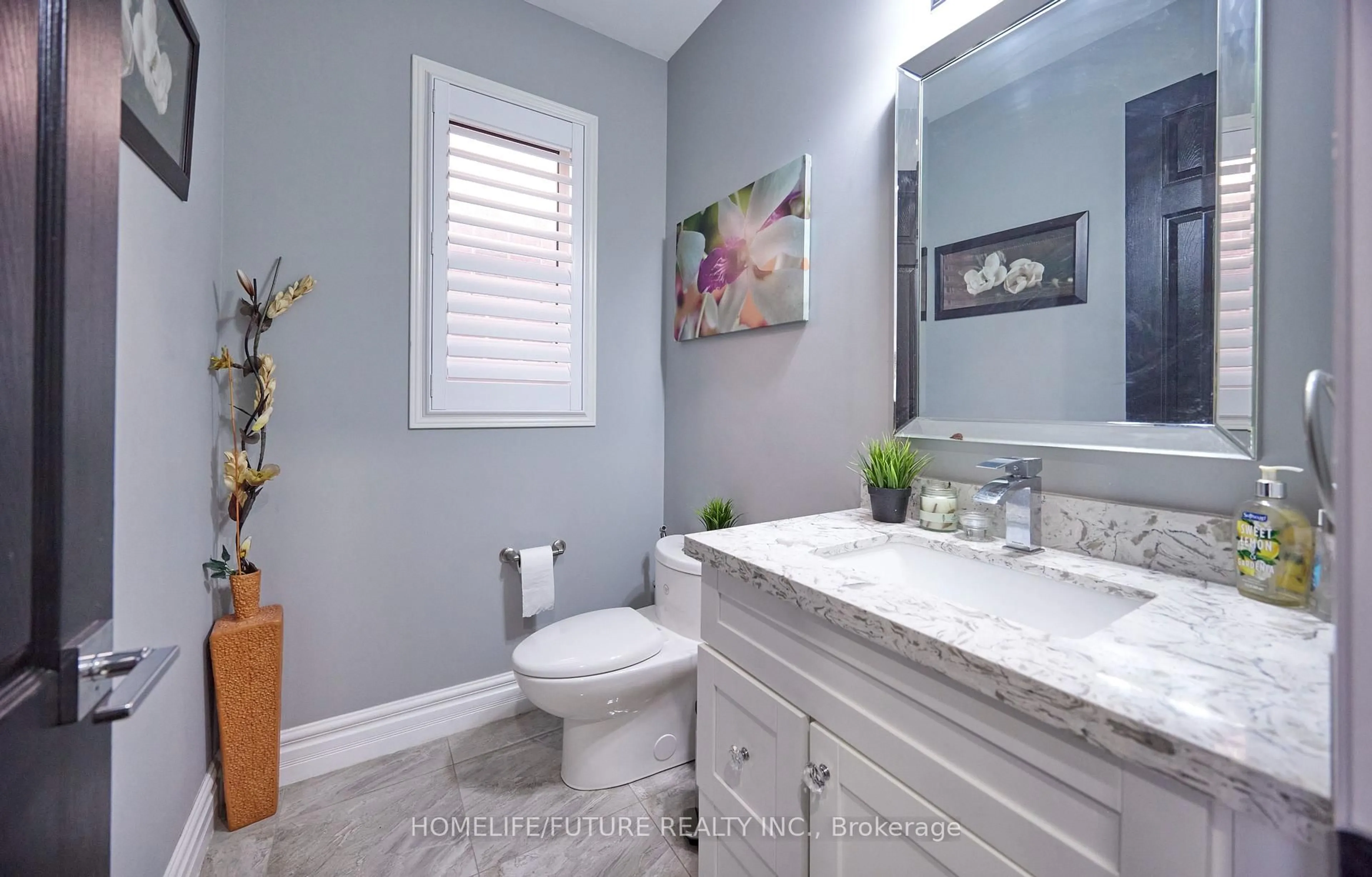 Contemporary bathroom, ceramic/tile floor for 2549 Snow Knight Dr, Oshawa Ontario L1L 0K2