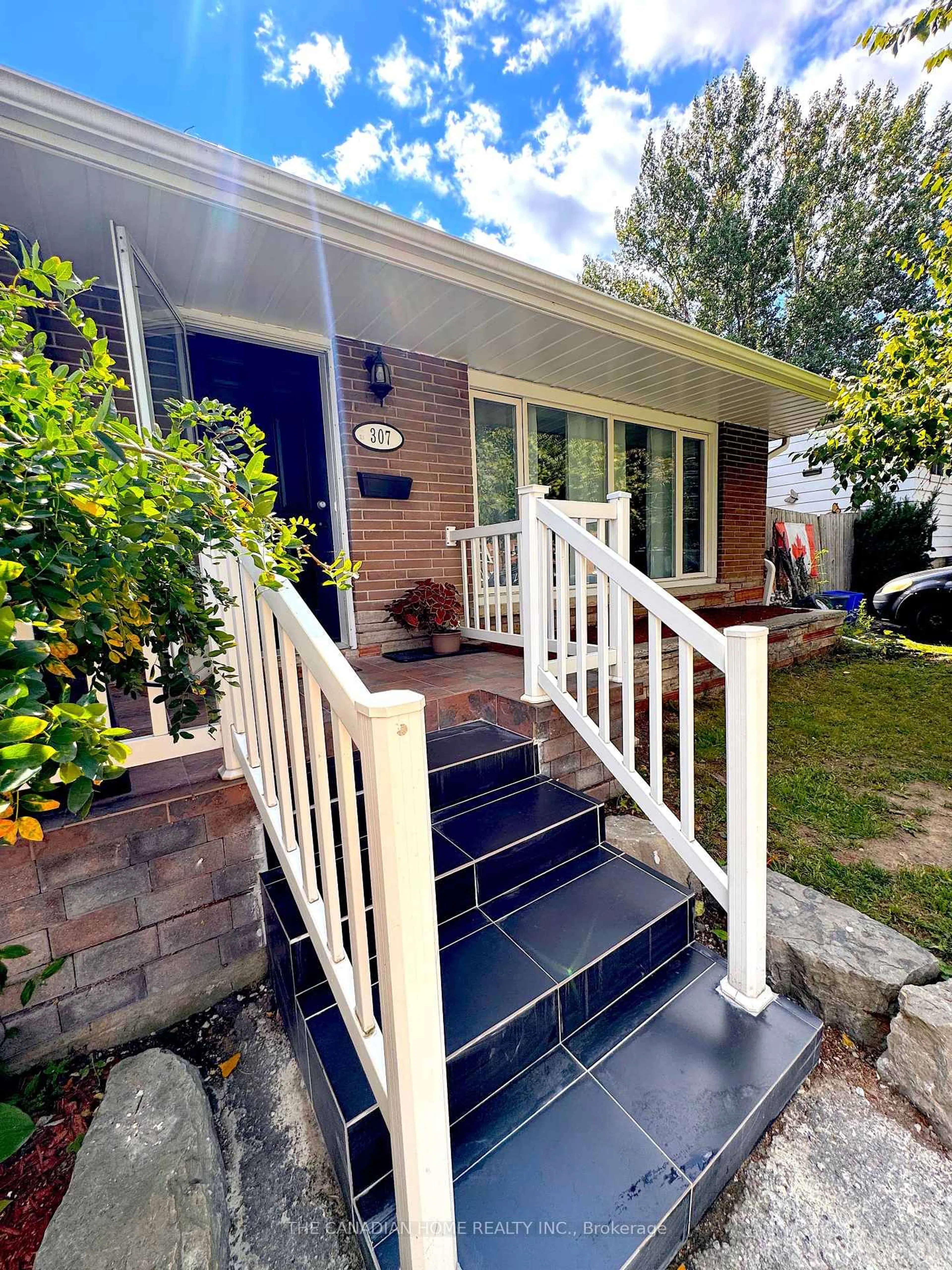 Unknown for 307 Malaga Rd, Oshawa Ontario L1J 1N6