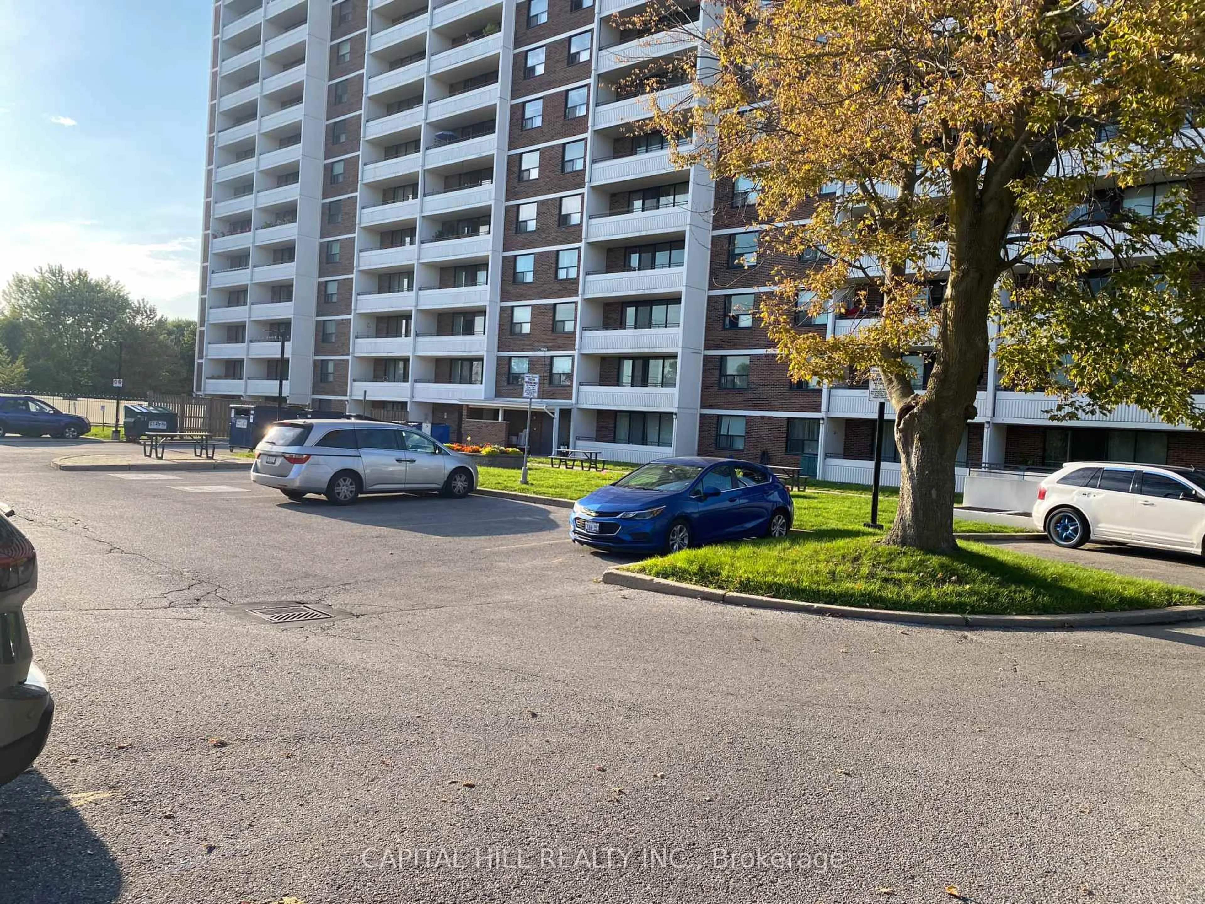A pic from outside/outdoor area/front of a property/back of a property/a pic from drone, street for 101 Prudential Dr #810, Toronto Ontario M1P 4S5