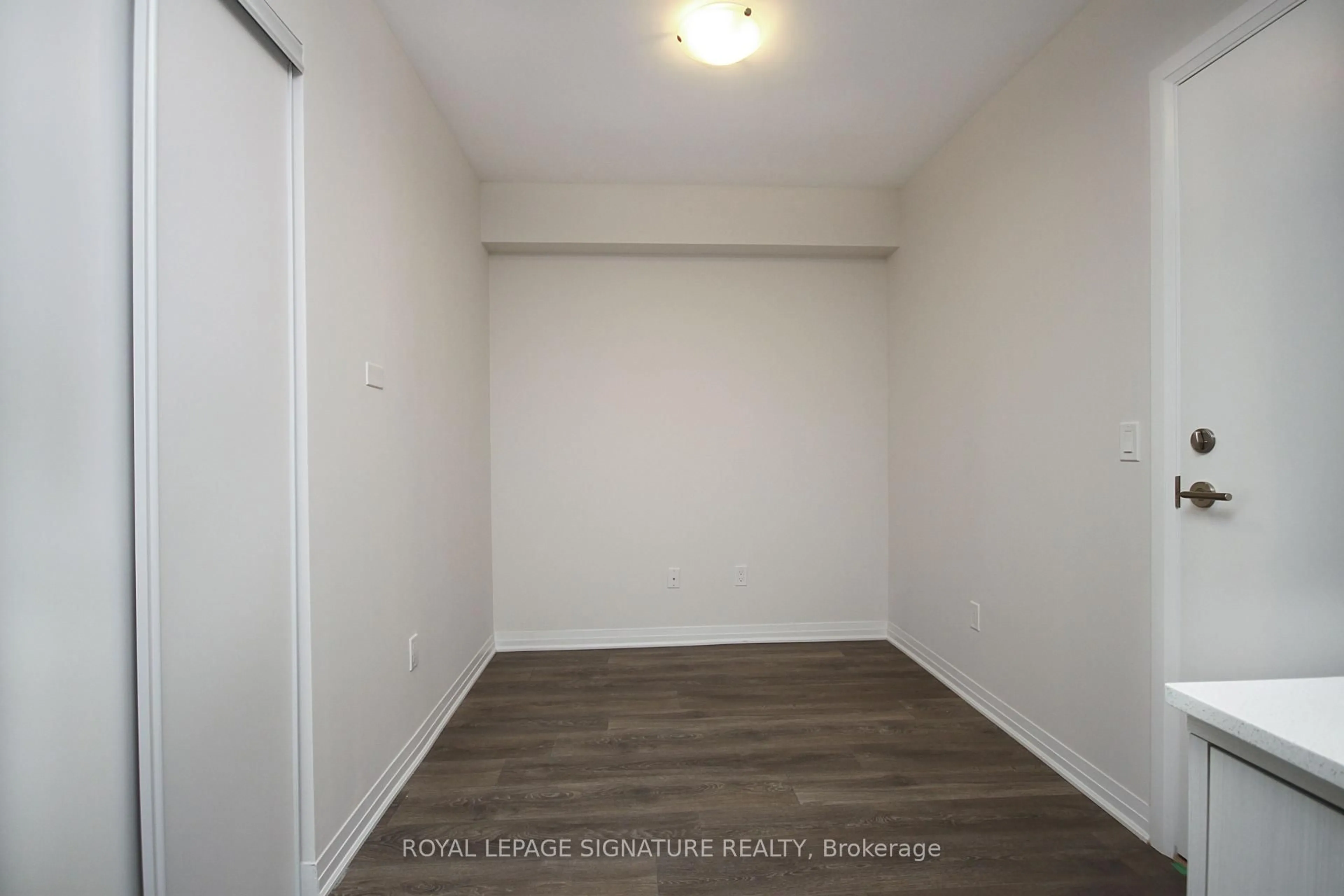 A pic of a room for 2301 Danforth Ave #325, Toronto Ontario M4C 1K5