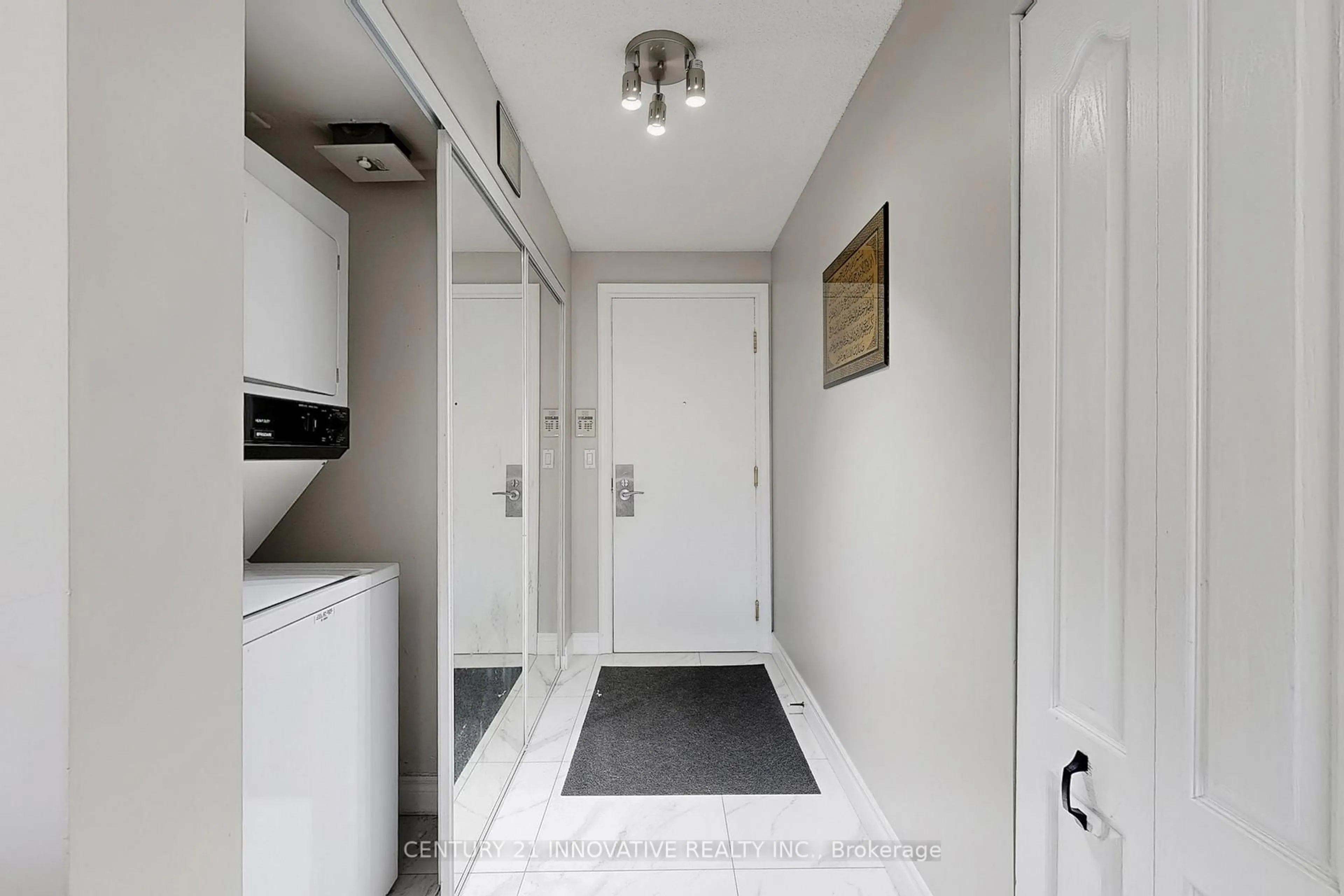 Indoor entryway for 1000 The Esplanade #501, Pickering Ontario L1V 6V4