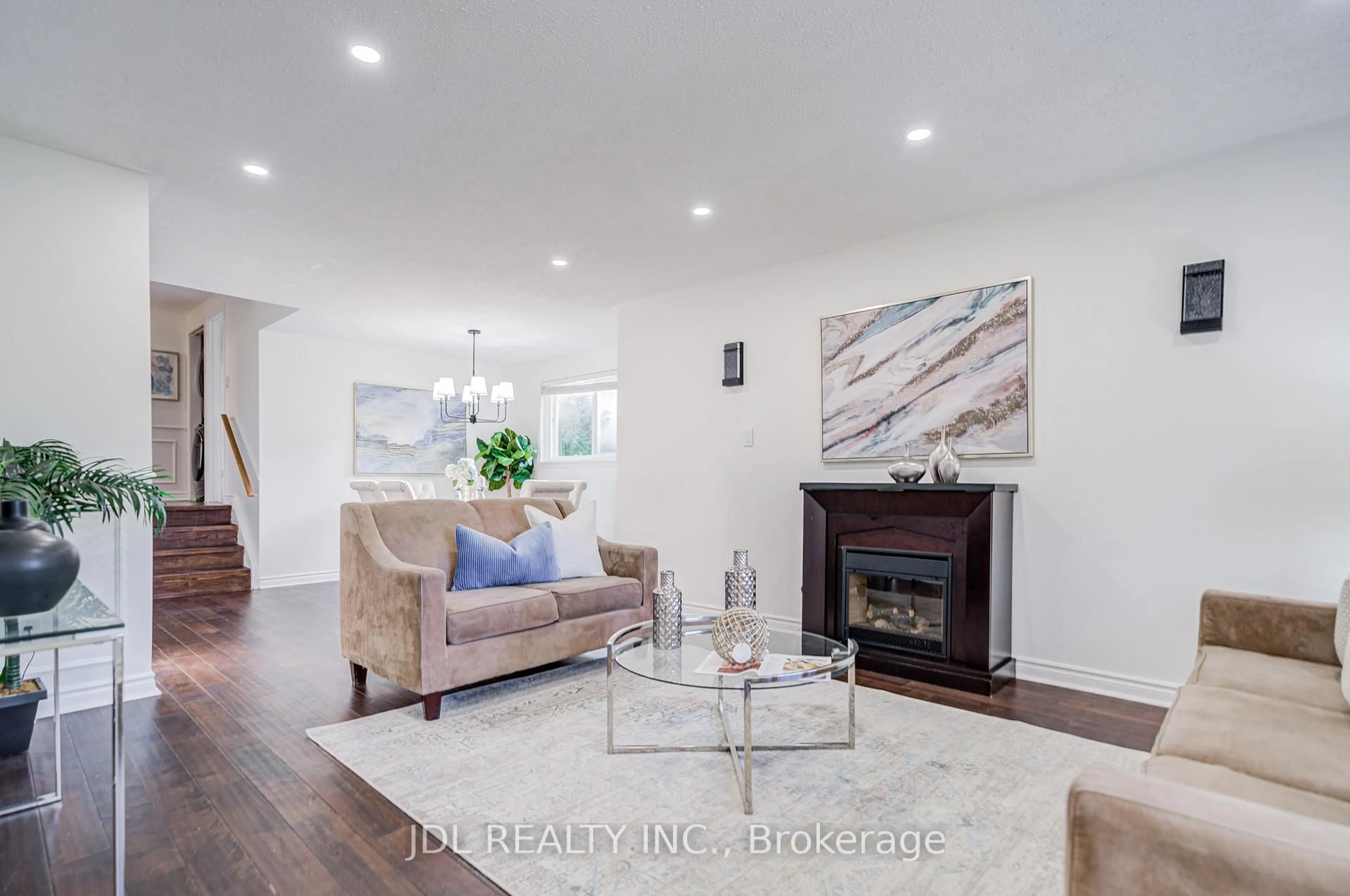 Living room with furniture, unknown for 6 Norhead Ave, Toronto Ontario M1S 2X6