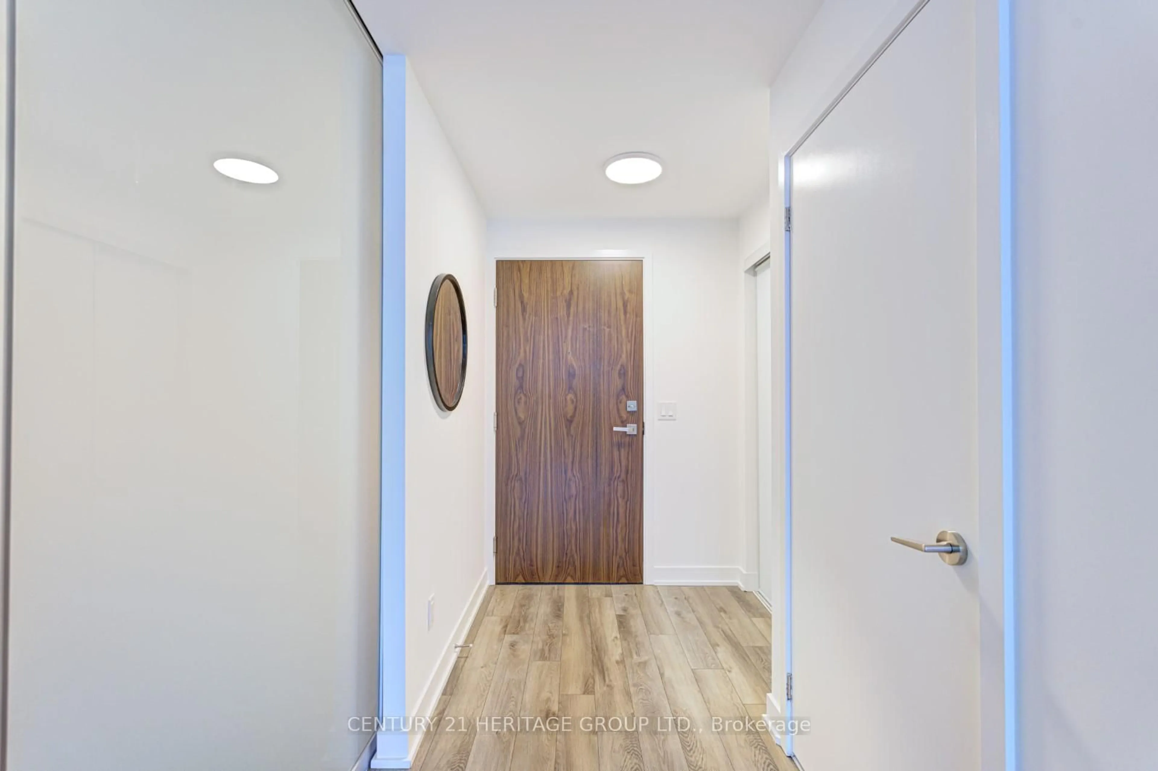 Indoor foyer for 30 Baseball Pl #522, Toronto Ontario M4M 0E8