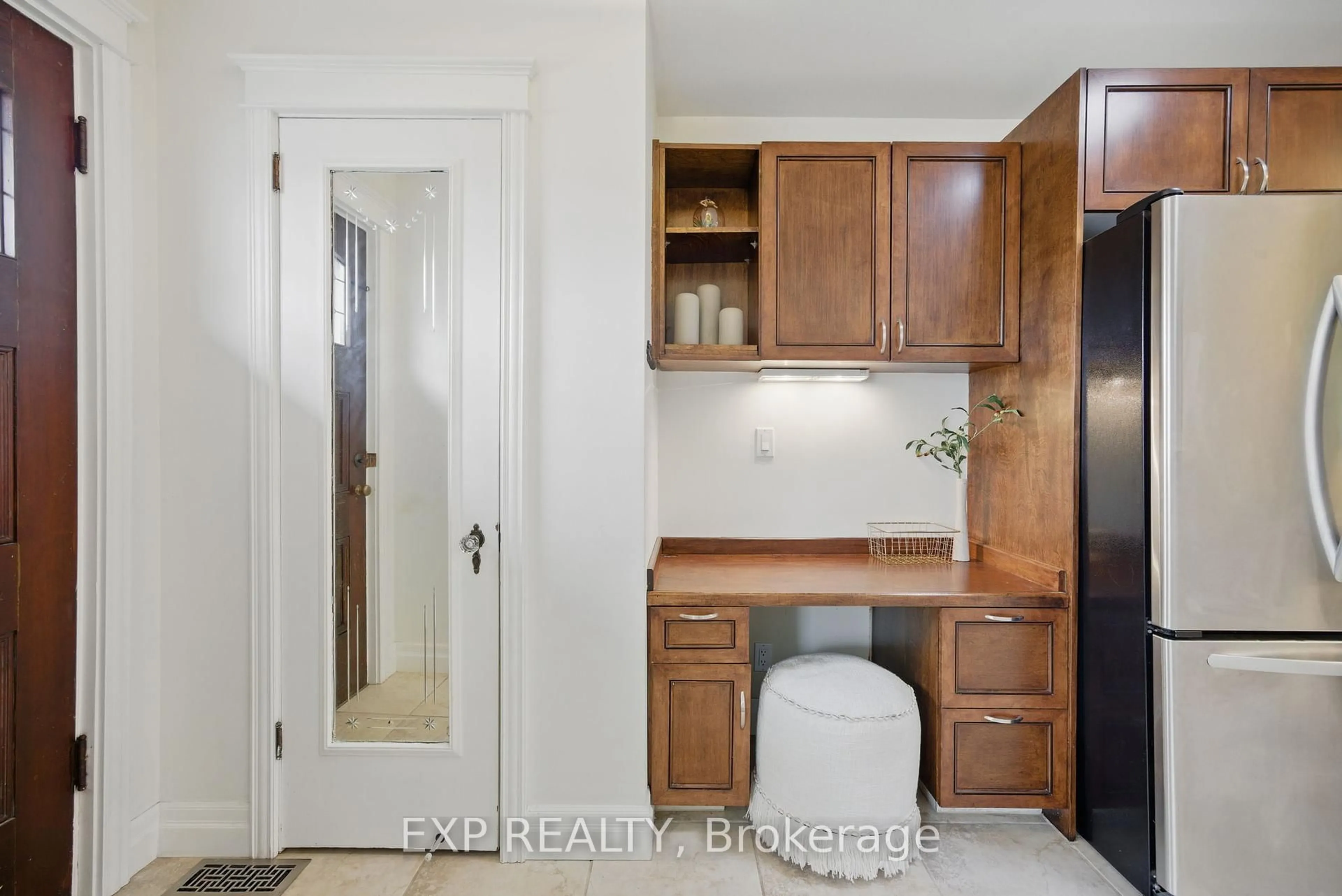 Laundry room for 55 Don Valley Dr, Toronto Ontario M4K 2J1