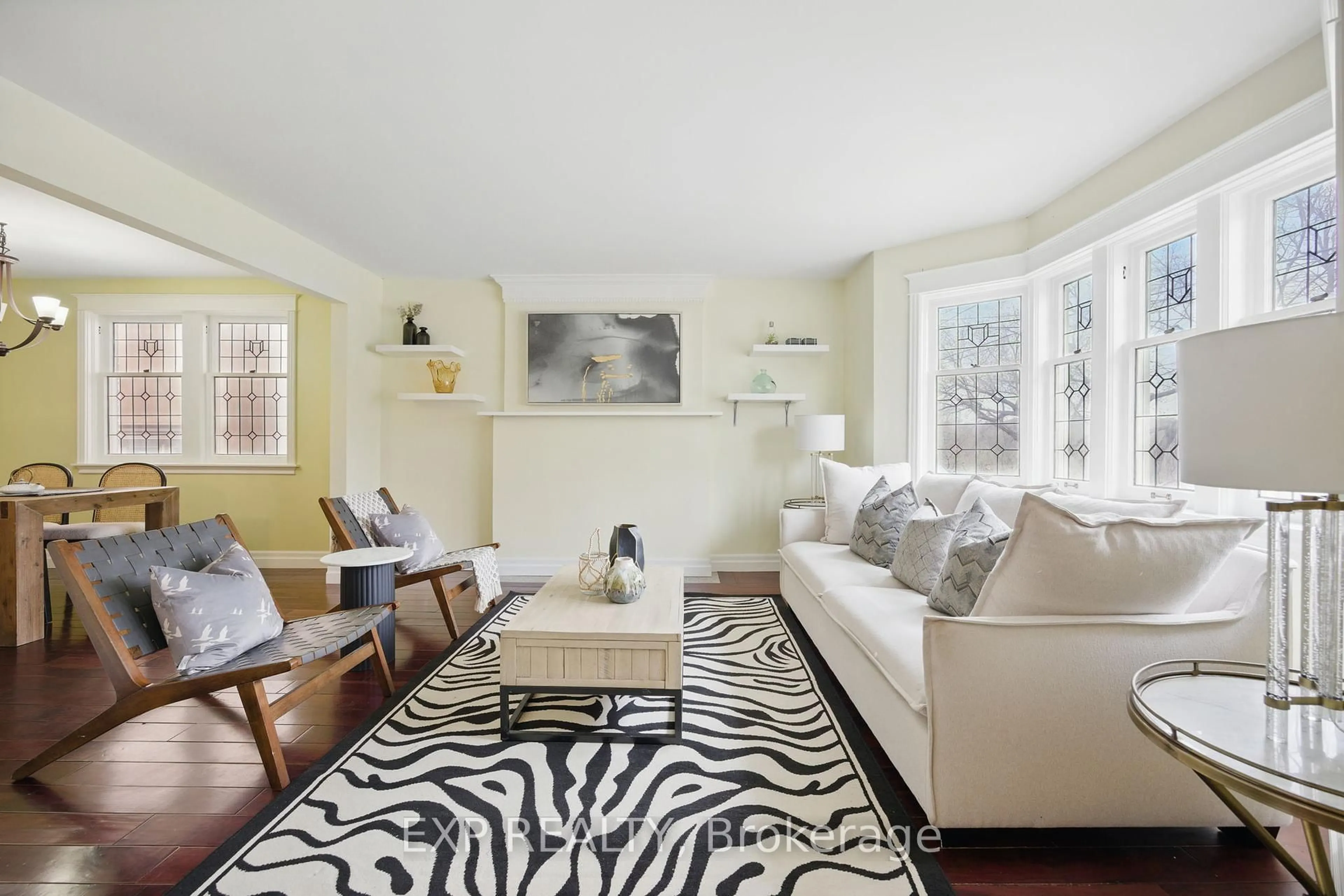 Living room with furniture, unknown for 55 Don Valley Dr, Toronto Ontario M4K 2J1