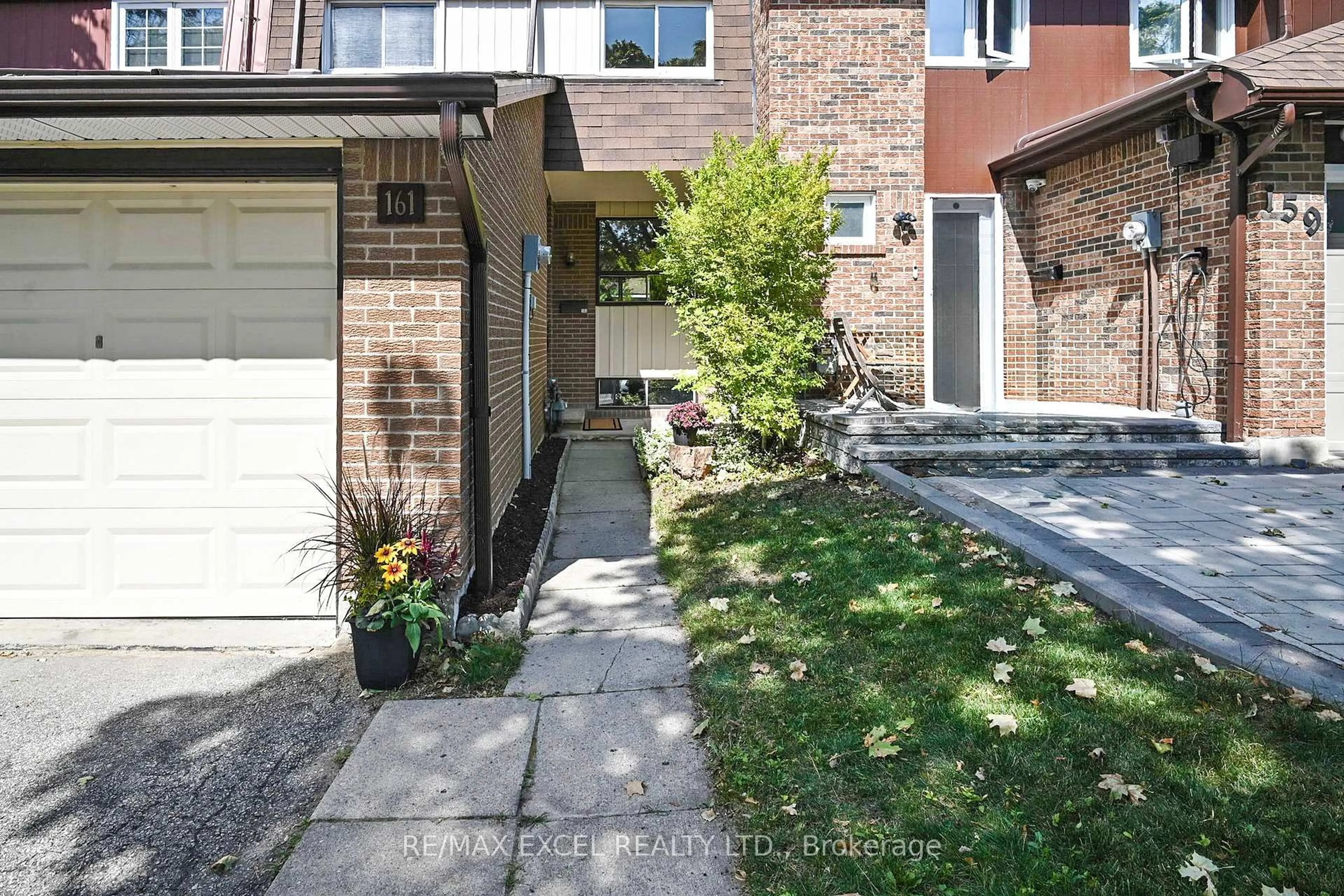 Unknown for 161 Carolbreen Sq, Toronto Ontario M1V 1J1