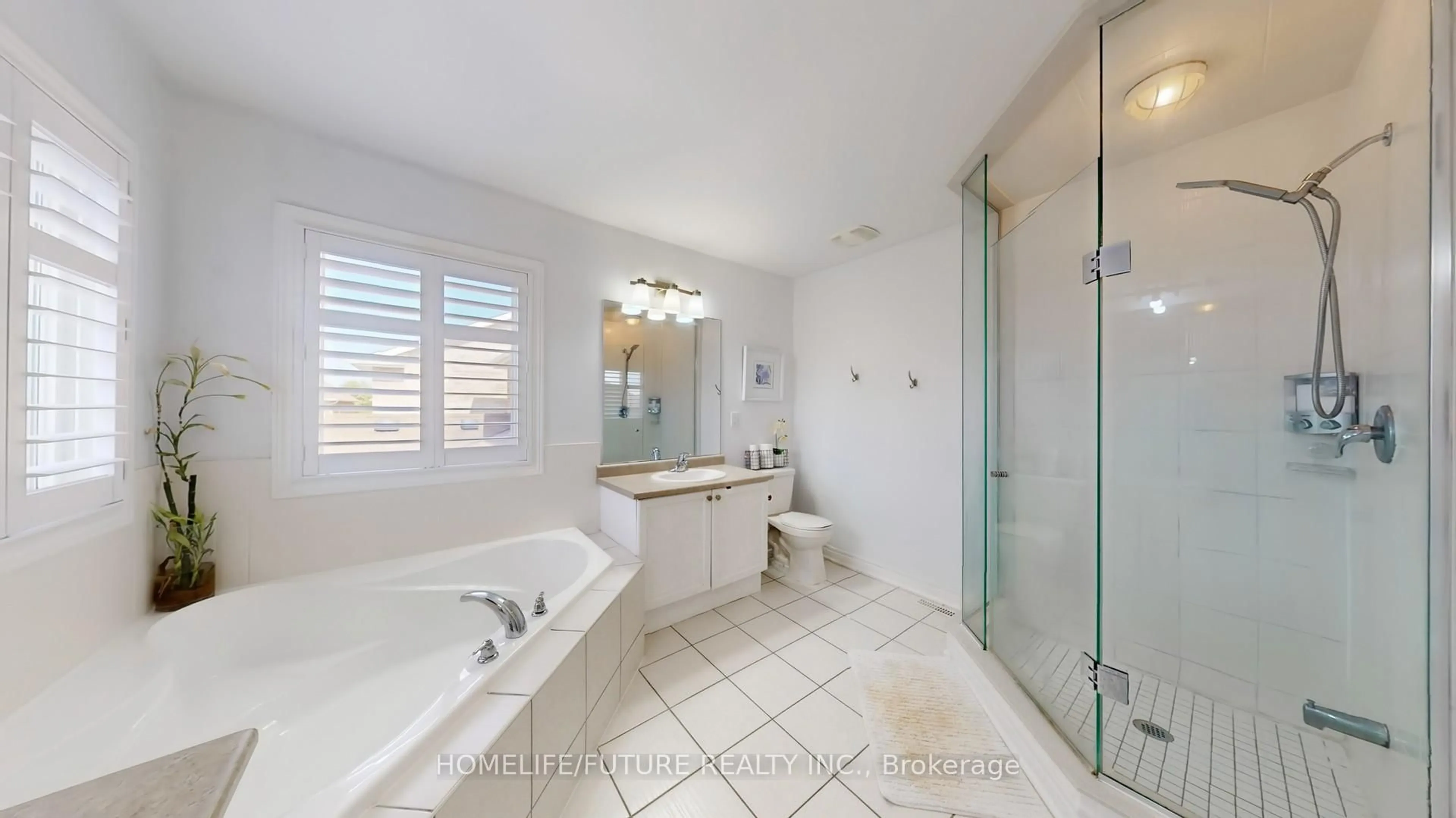 Contemporary bathroom, ceramic/tile floor for 44 Arfield Ave, Ajax Ontario L1Z 0G5