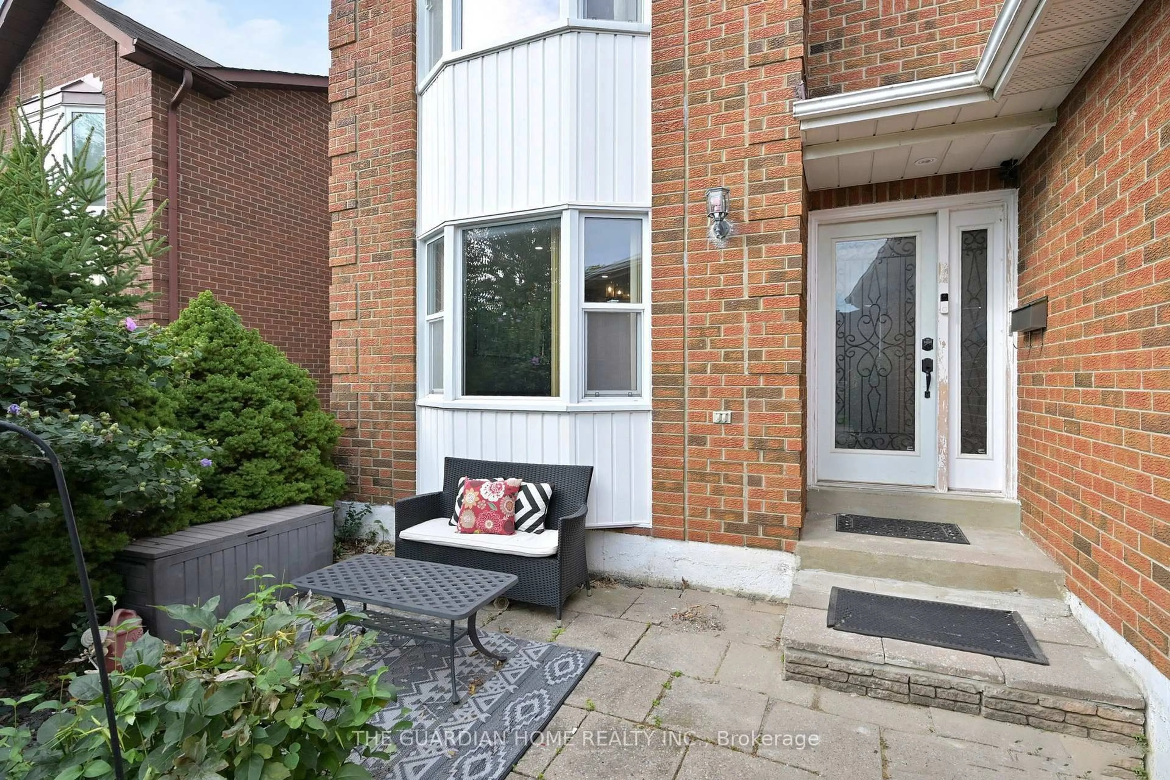 Unknown for 622 Aspen Rd, Pickering Ontario L1V 3T7