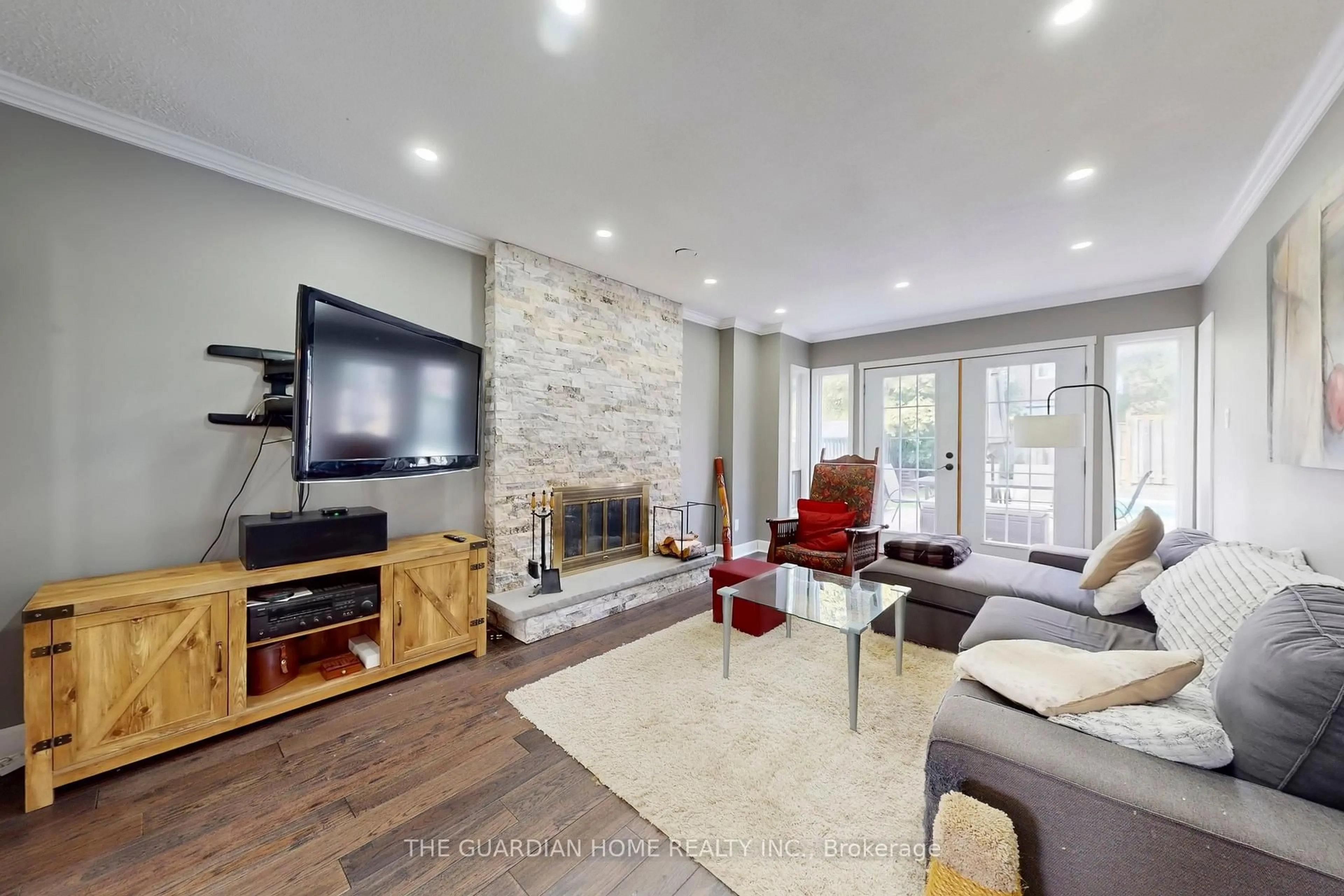 Living room with furniture, unknown for 622 Aspen Rd, Pickering Ontario L1V 3T7