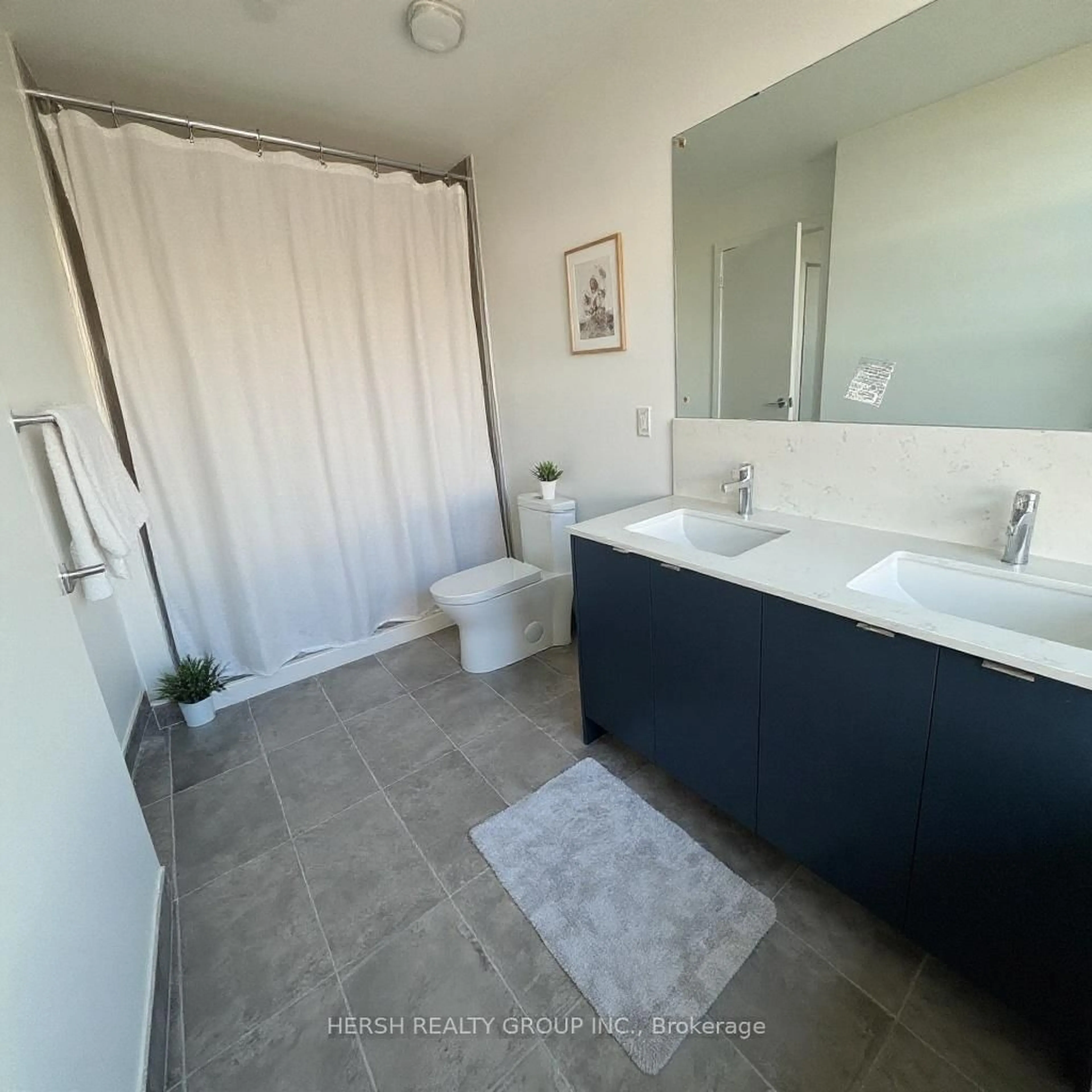 Contemporary bathroom, ceramic/tile floor for 1606 Charles St #1302, Whitby Ontario L1N 0P1
