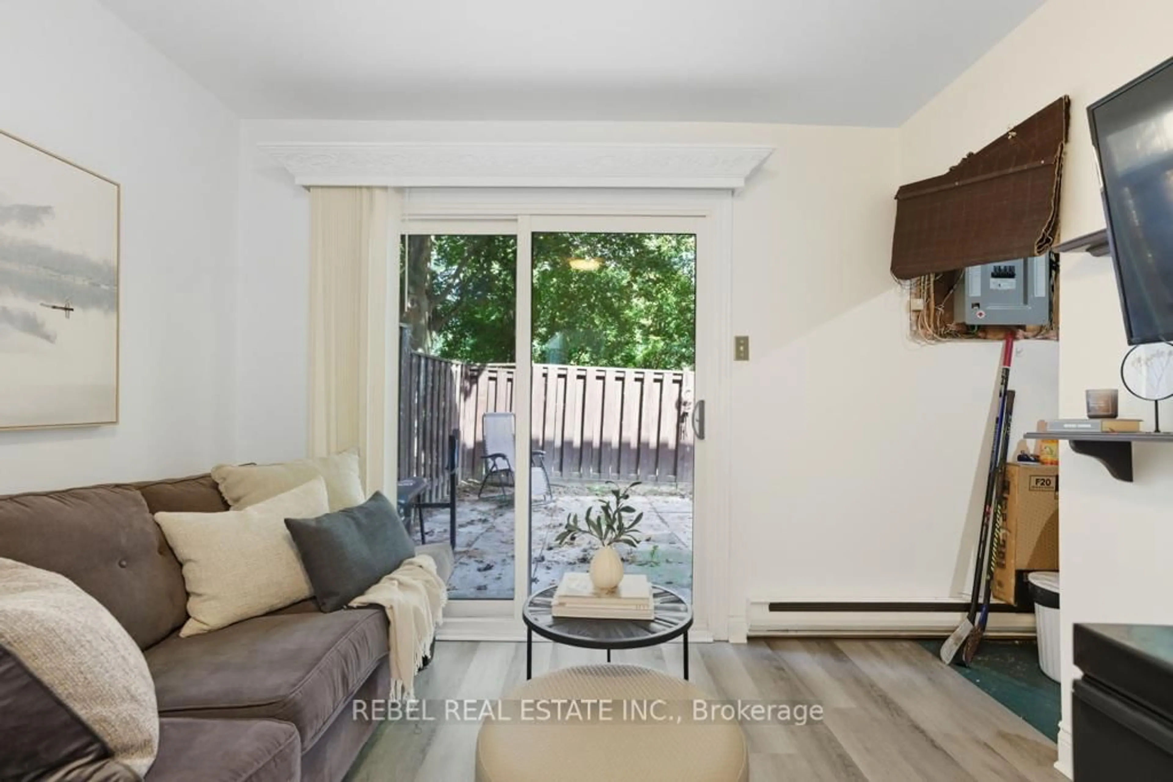 Living room with furniture, unknown for 10 The Bridle Path, Clarington Ontario L1C 3W1
