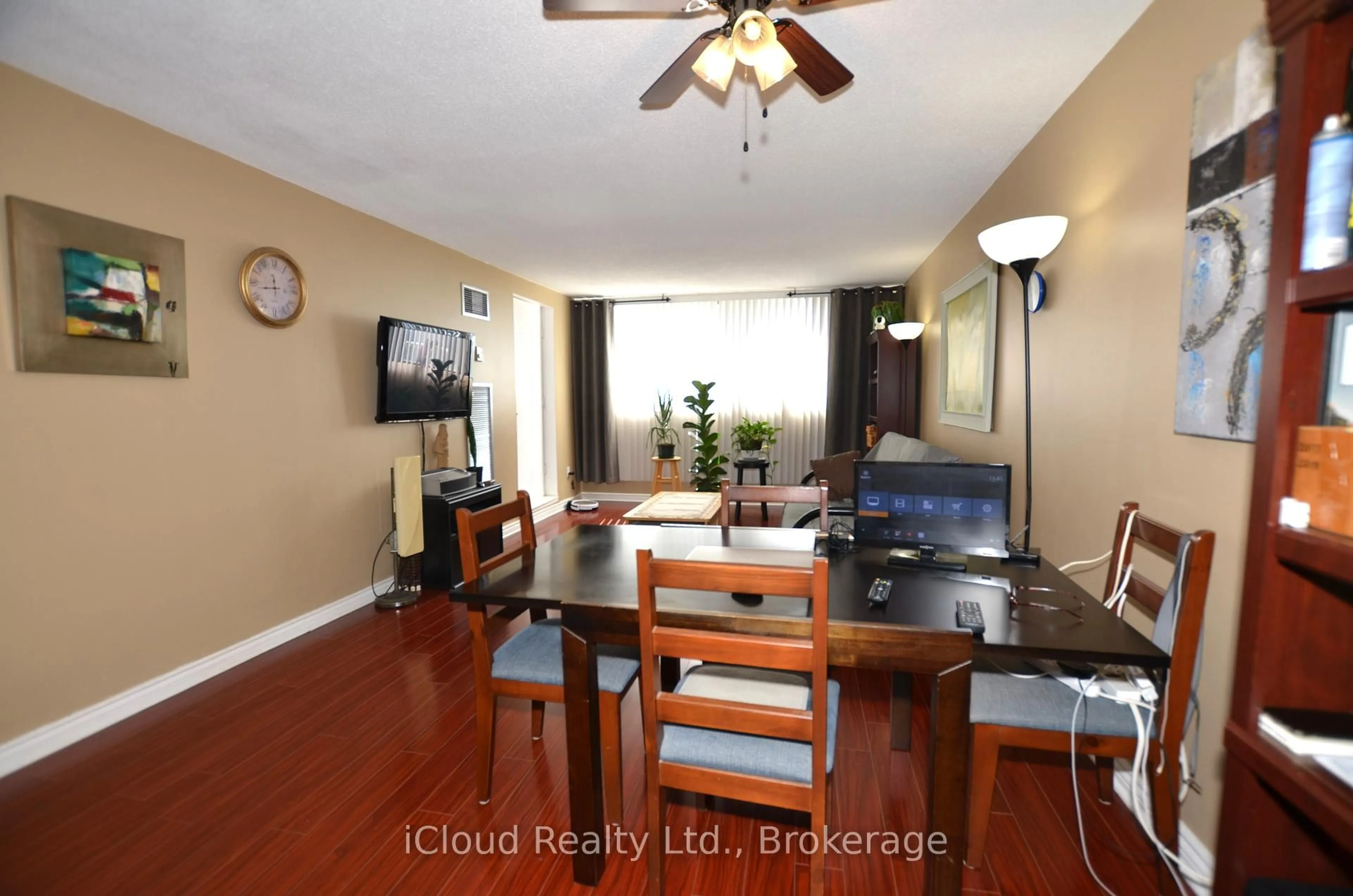 Dining room, wood/laminate floor for 10 Tapscott Rd #1213, Toronto Ontario M1B 3L9