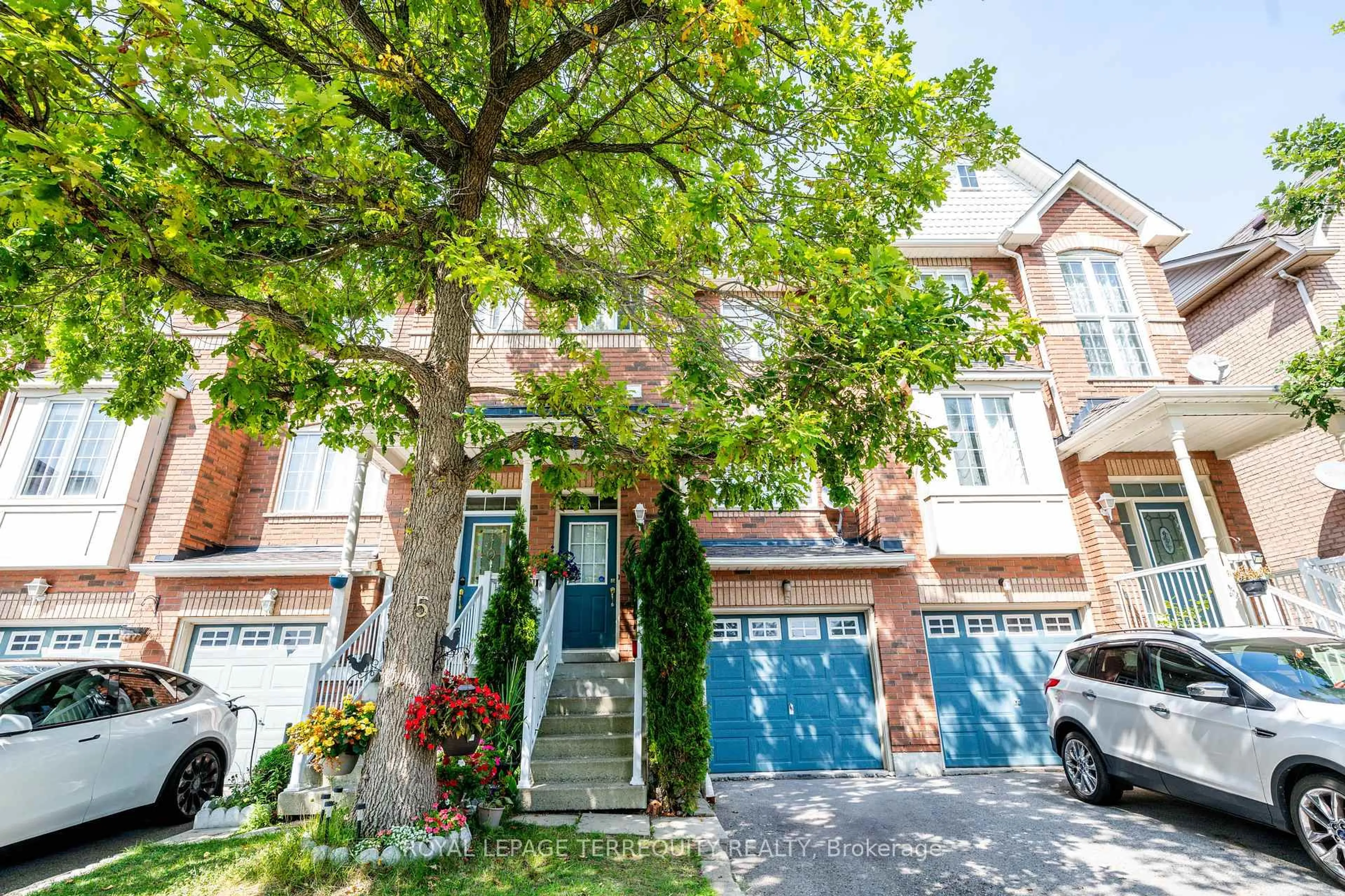 Unknown for 5 Collis Lane, Ajax Ontario L1S 7S3