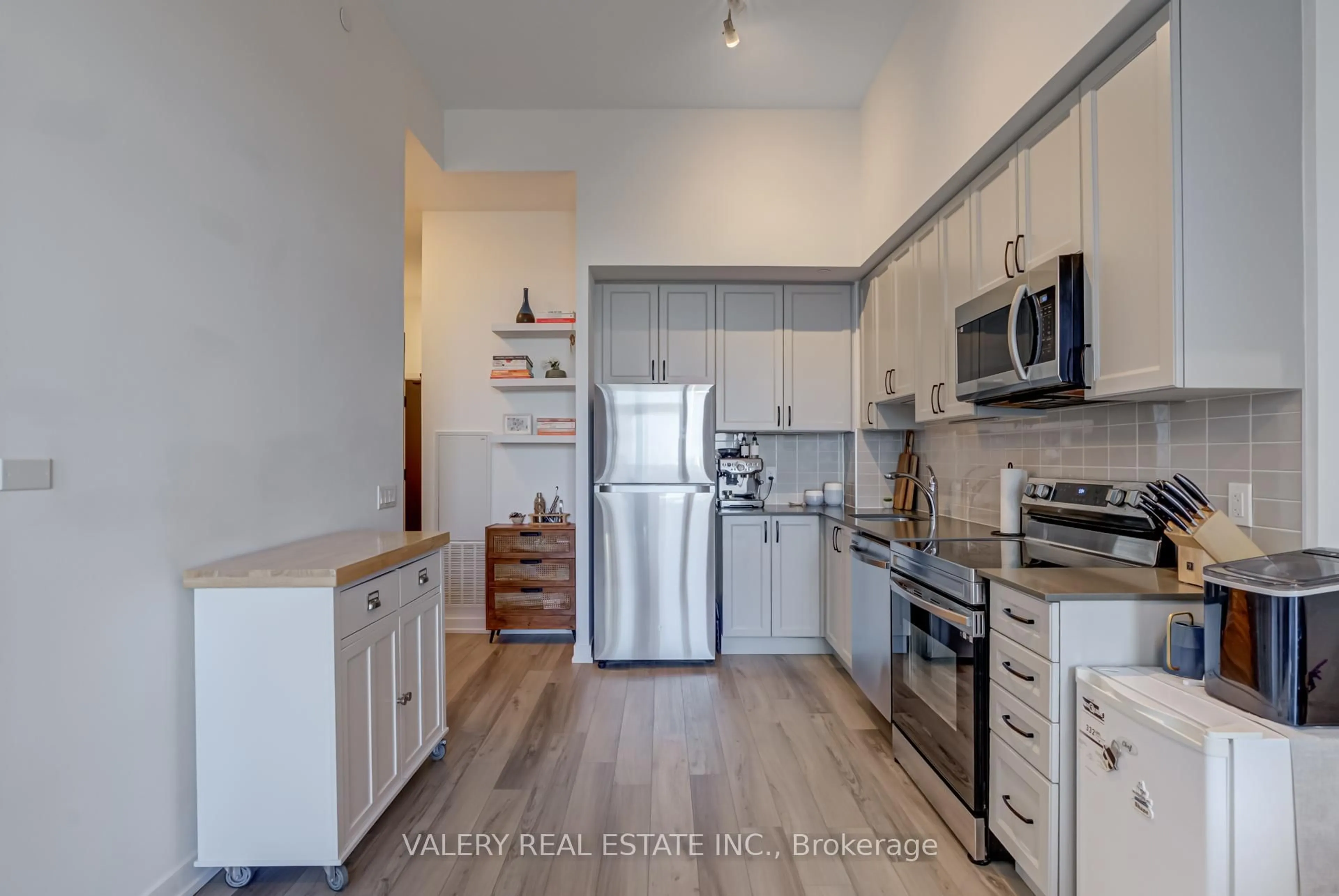 Open concept kitchen, unknown for 1480 Bayly St #708, Pickering Ontario L1W 0C2