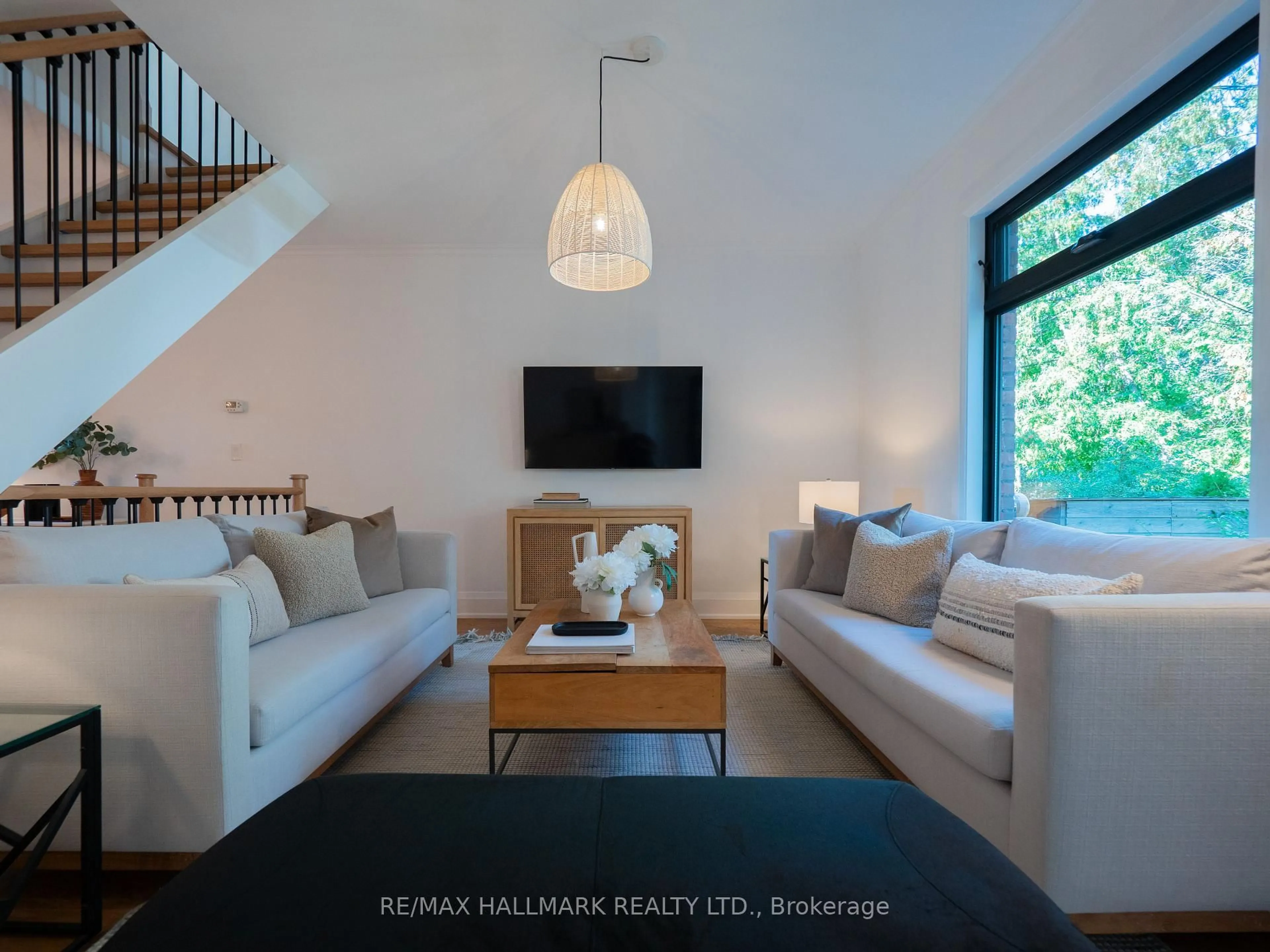 Living room with furniture, unknown for 81 Frizzell Ave, Toronto Ontario M4J 1E2