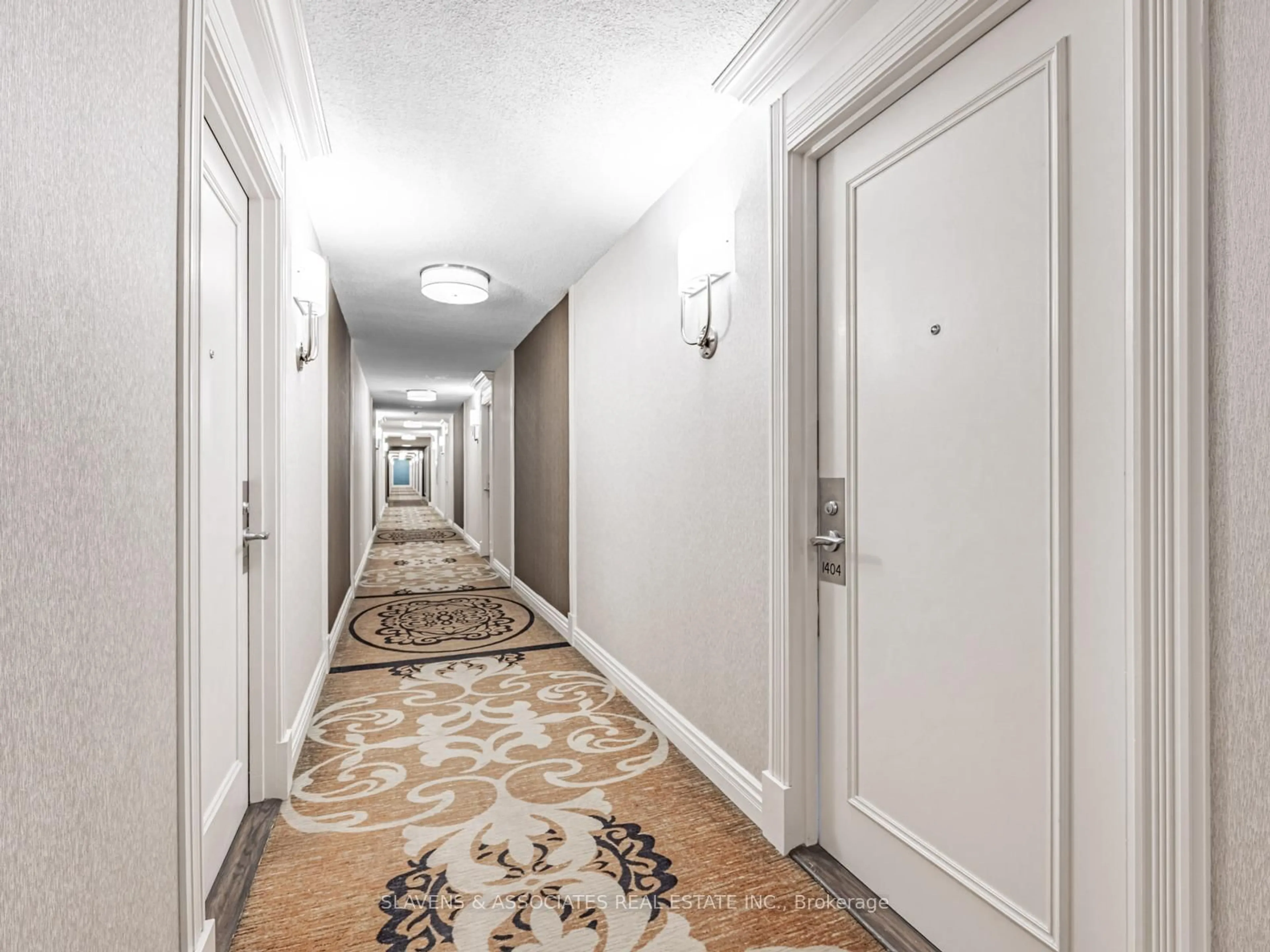 Indoor foyer for 1000 The Esplanade Rd #1404, Pickering Ontario L1V 6V4
