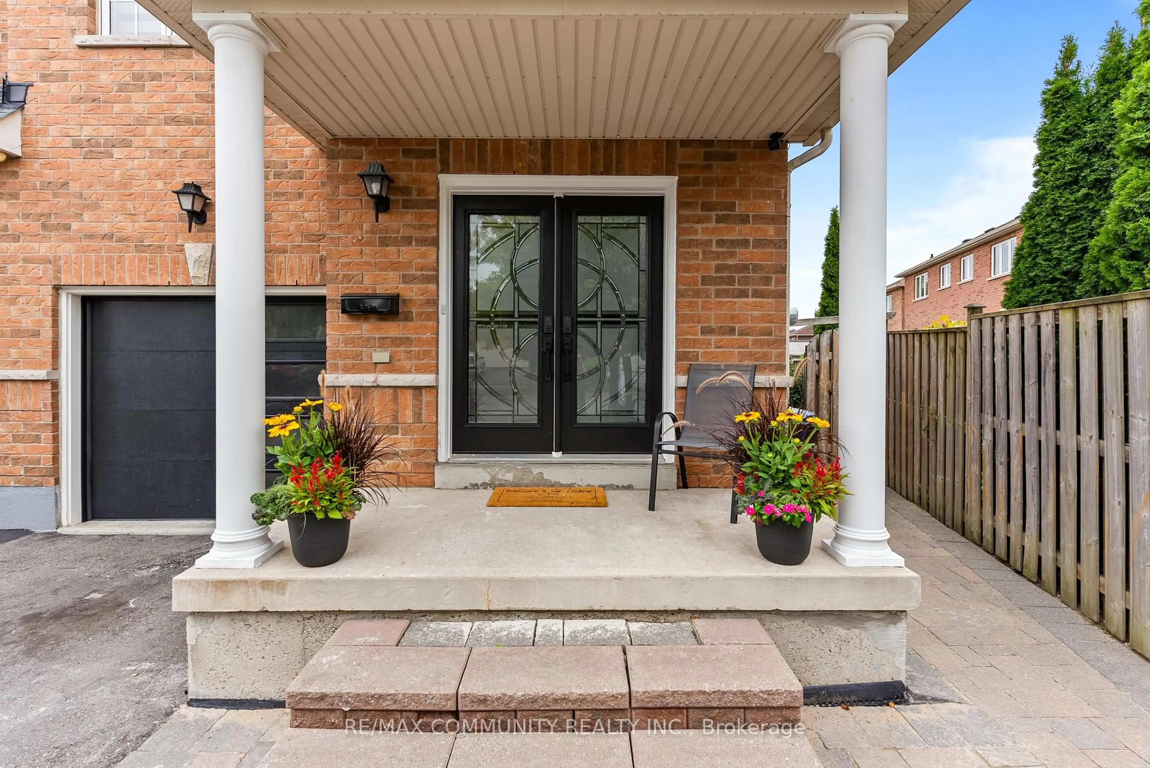 Home with brick exterior material, street for 5 White Heather Blvd, Toronto Ontario M1V 0A6