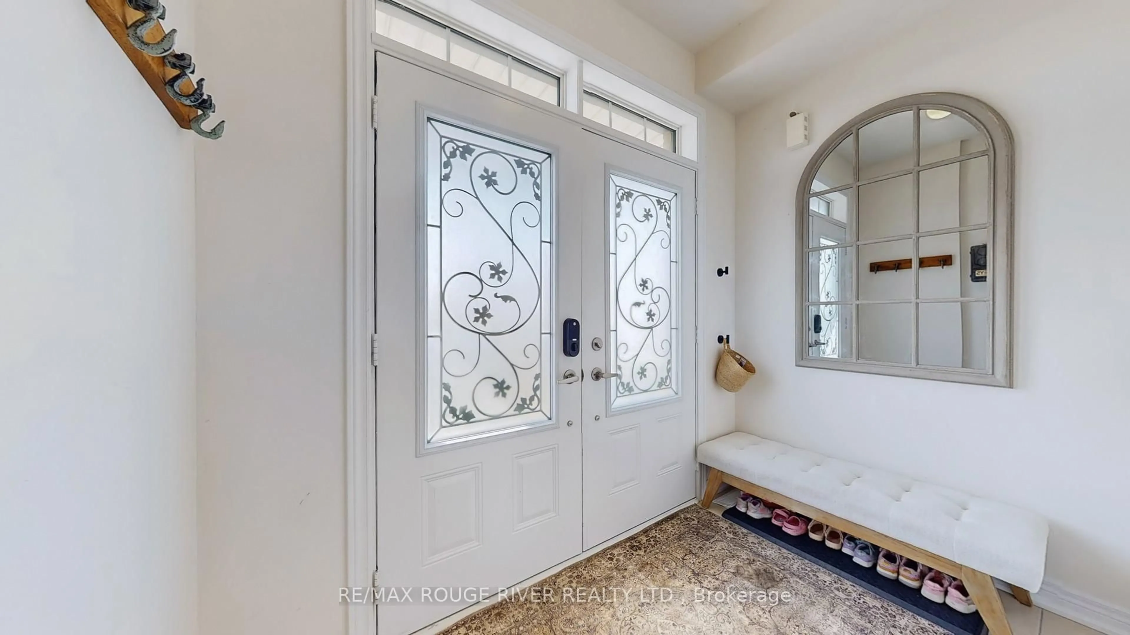 Indoor entryway for 156 Christine Elliott Ave, Whitby Ontario L1P 0L4