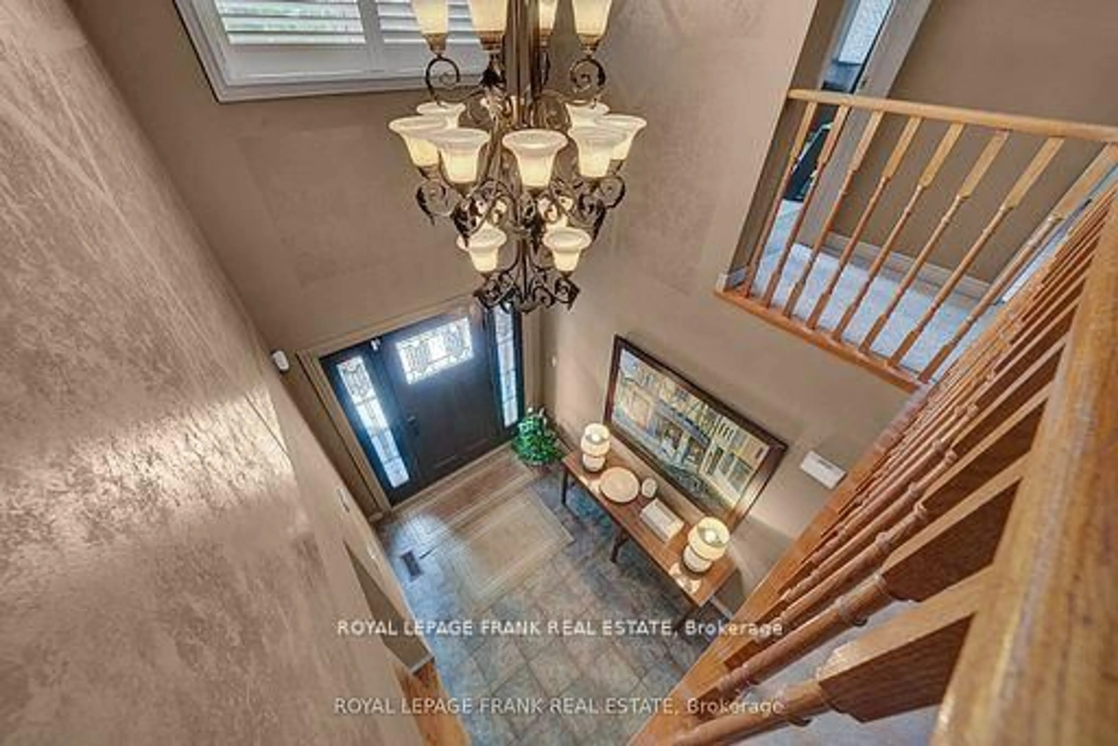 Indoor foyer for 3497 Garrard Rd, Whitby Ontario L1R 3C8