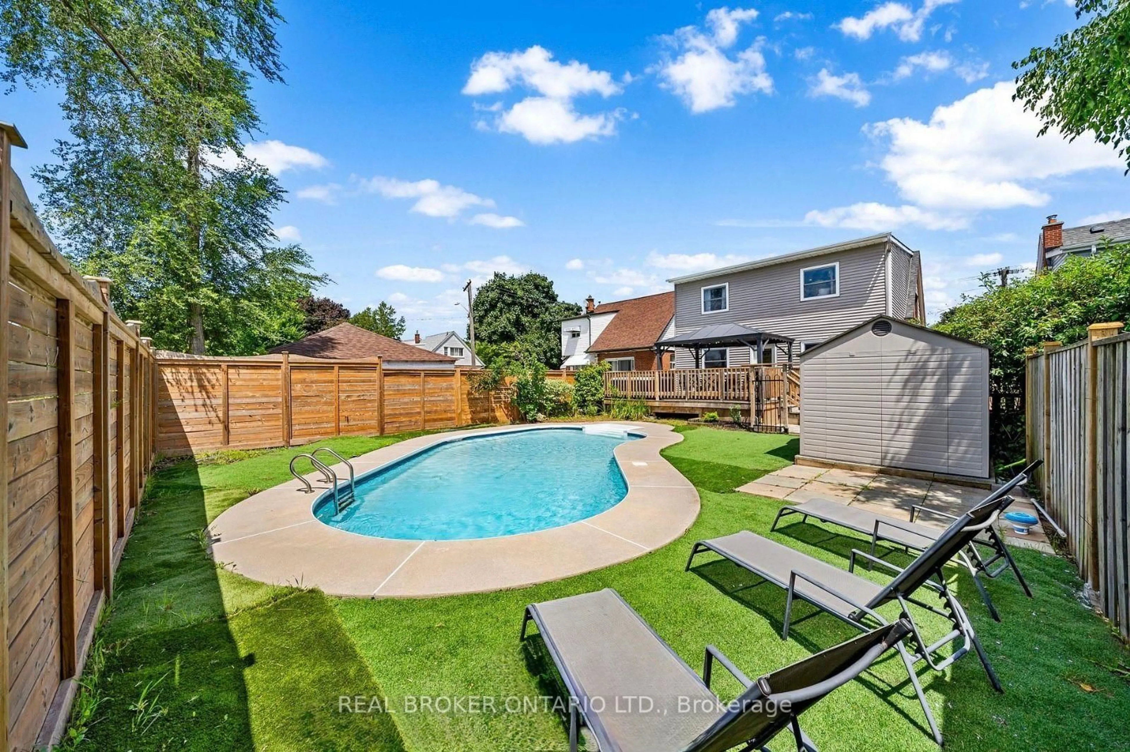 Pool for 54 Tower Dr, Toronto Ontario M1R 3N9