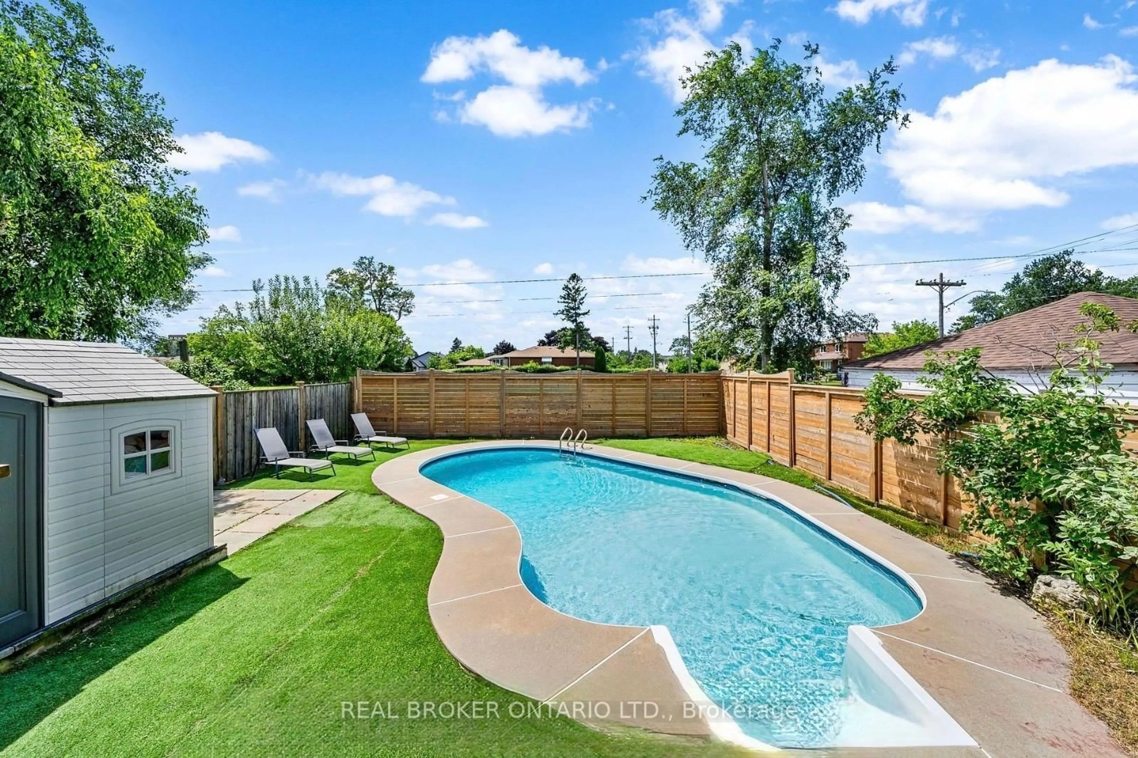 Pool for 54 Tower Dr, Toronto Ontario M1R 3N9