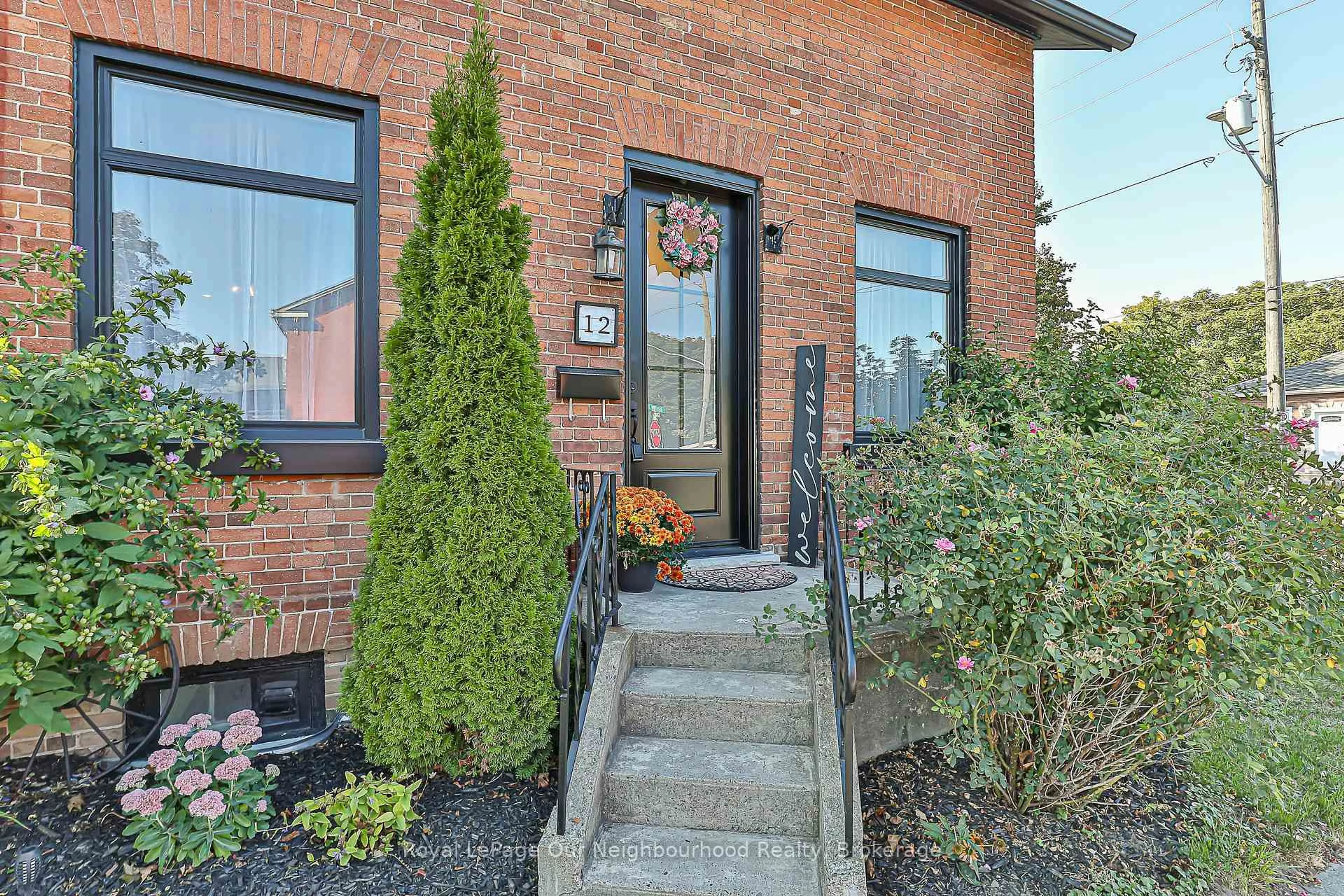 Unknown for 12 Brown St, Clarington Ontario L1C 2P9