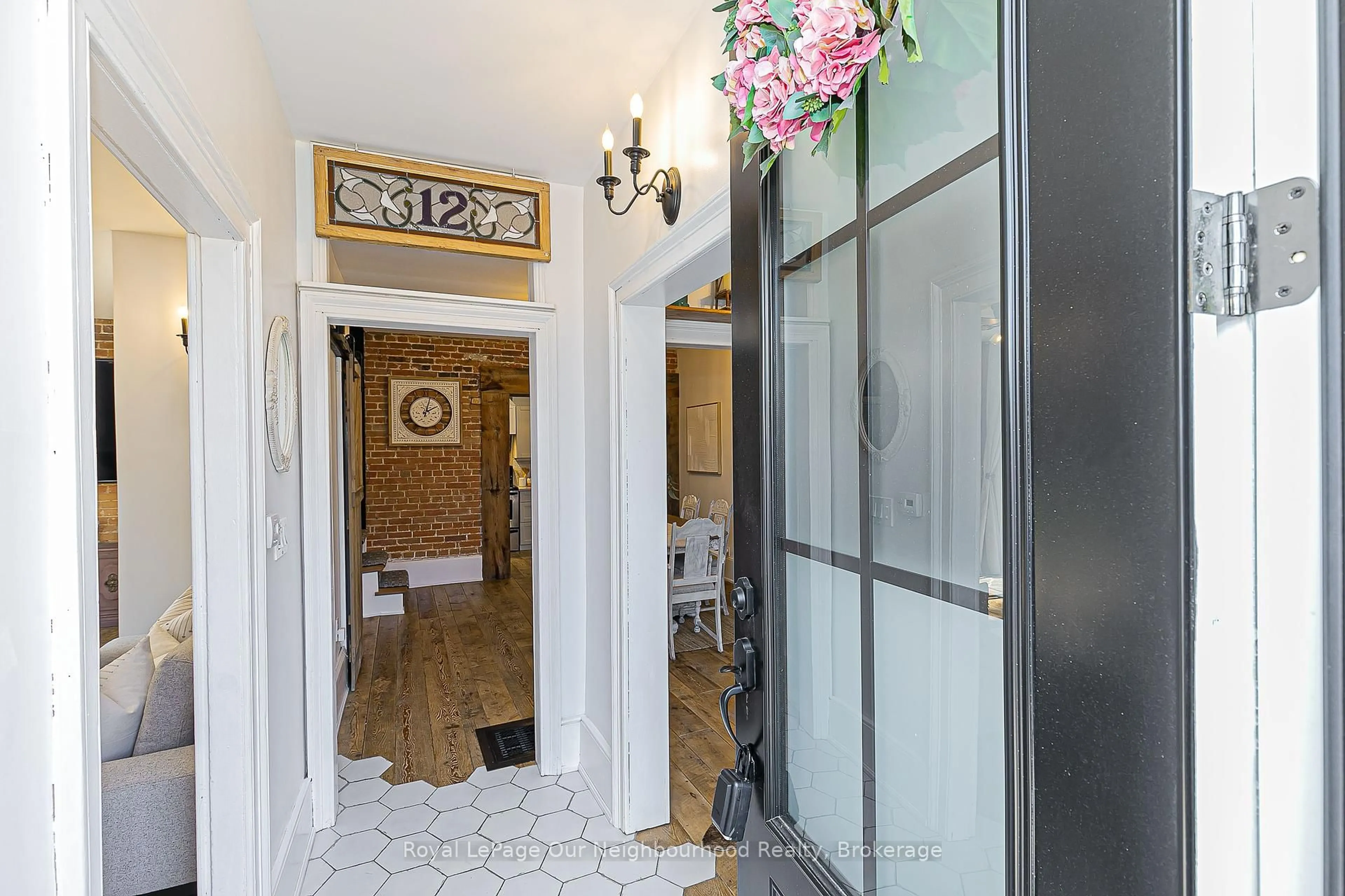 Indoor foyer for 12 Brown St, Clarington Ontario L1C 2P9